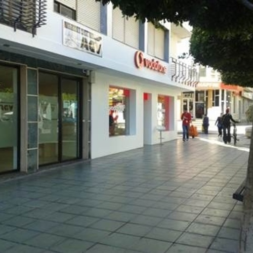 Tienda Vodafone Vodafone Bulevar de El Ejido, 358