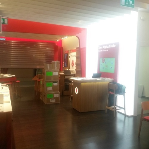 Tienda Vodafone Valencia CC El Saler contacto direcci n tel fono