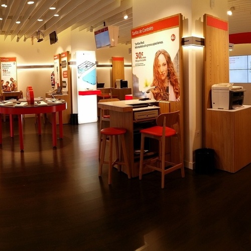 Tienda Vodafone Vodafone Luis de Morales 20