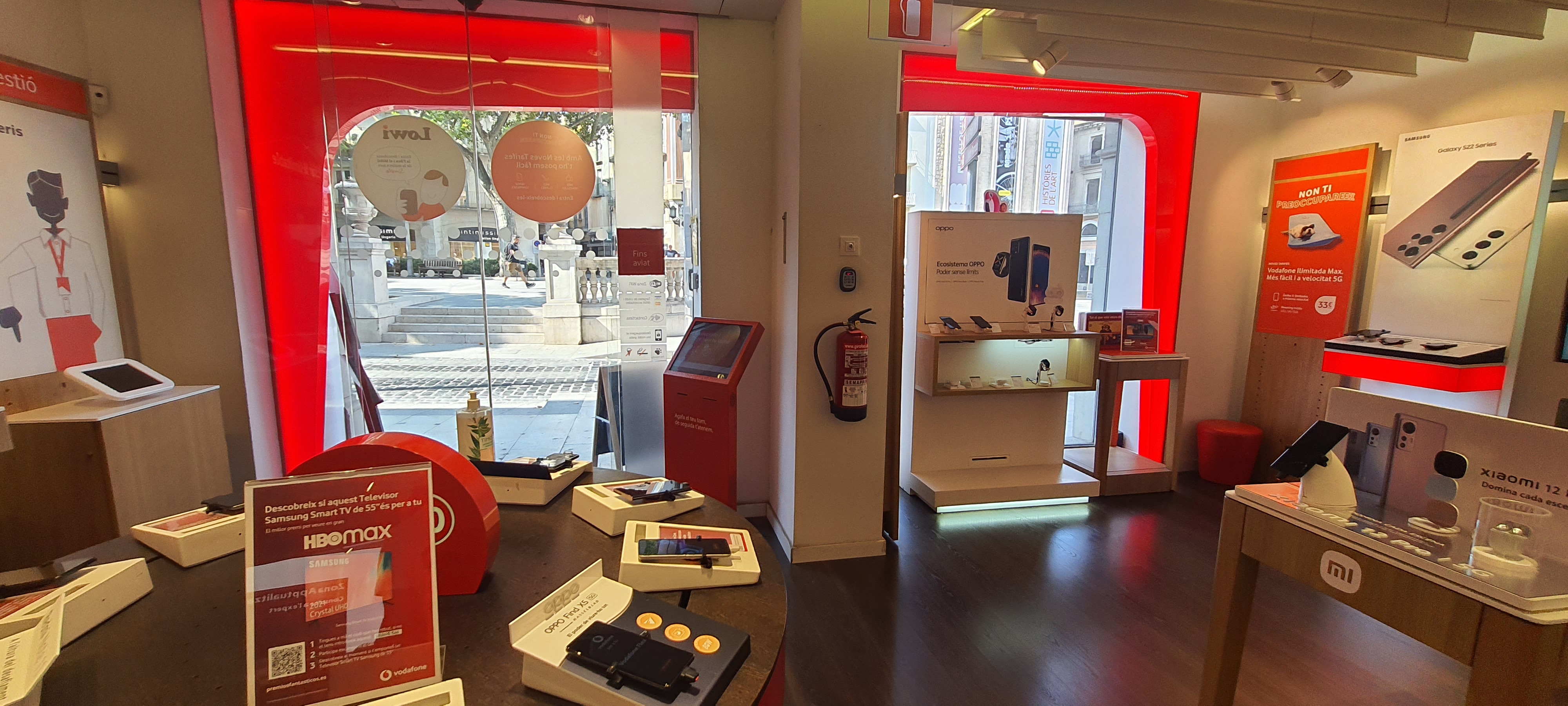Vodafone Figueres - Rambla foto