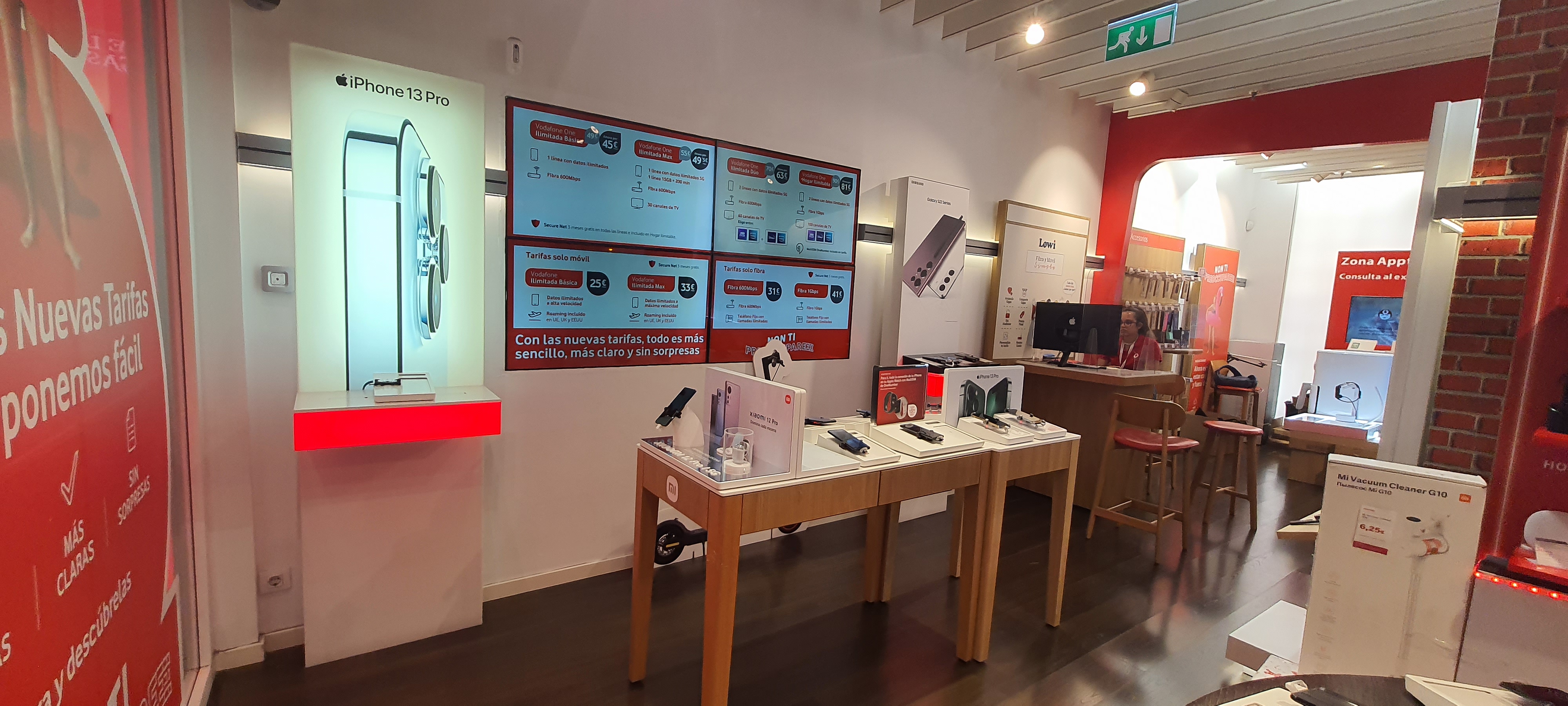 Vodafone Algeciras - CC Puerta Europa foto