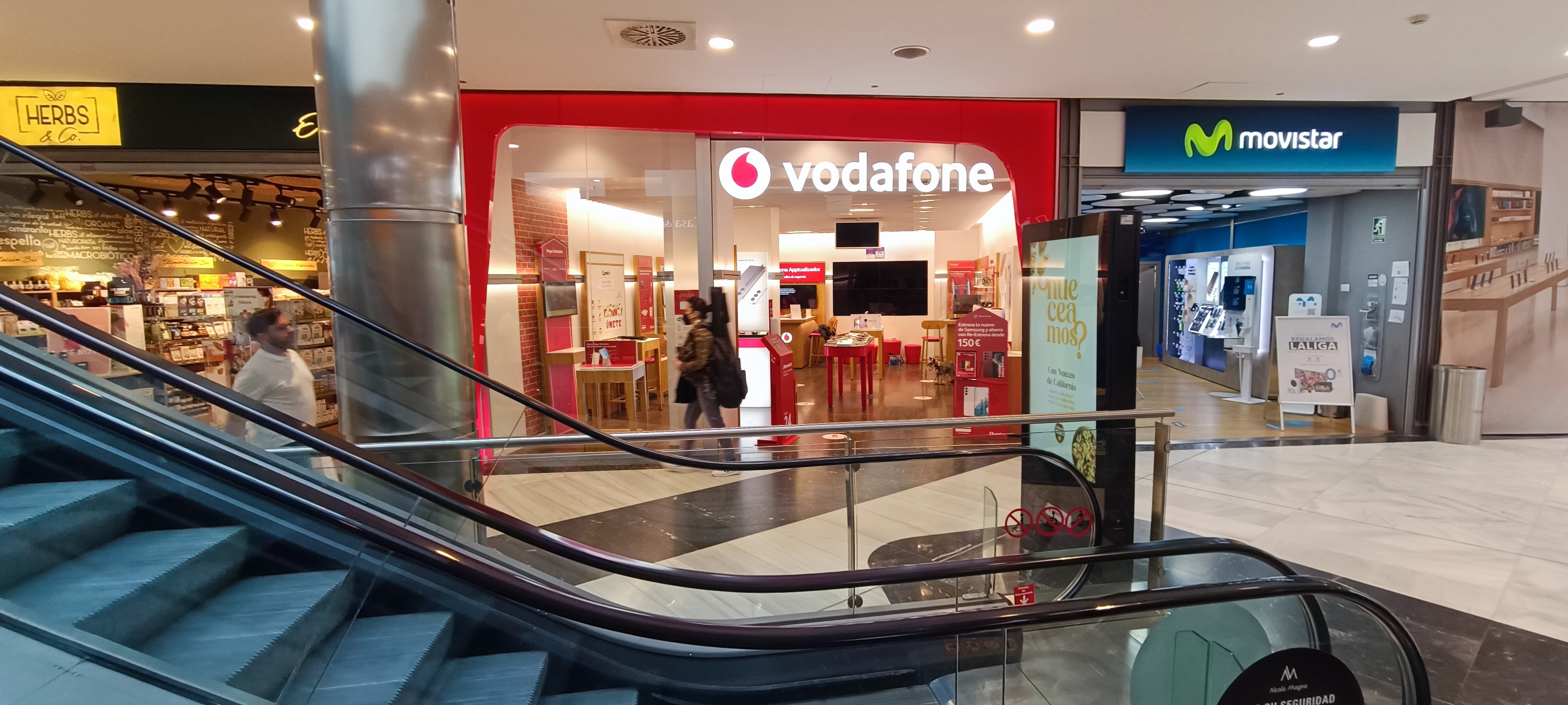 Vodafone Alcalá de Henares - CC Alcalá Magna