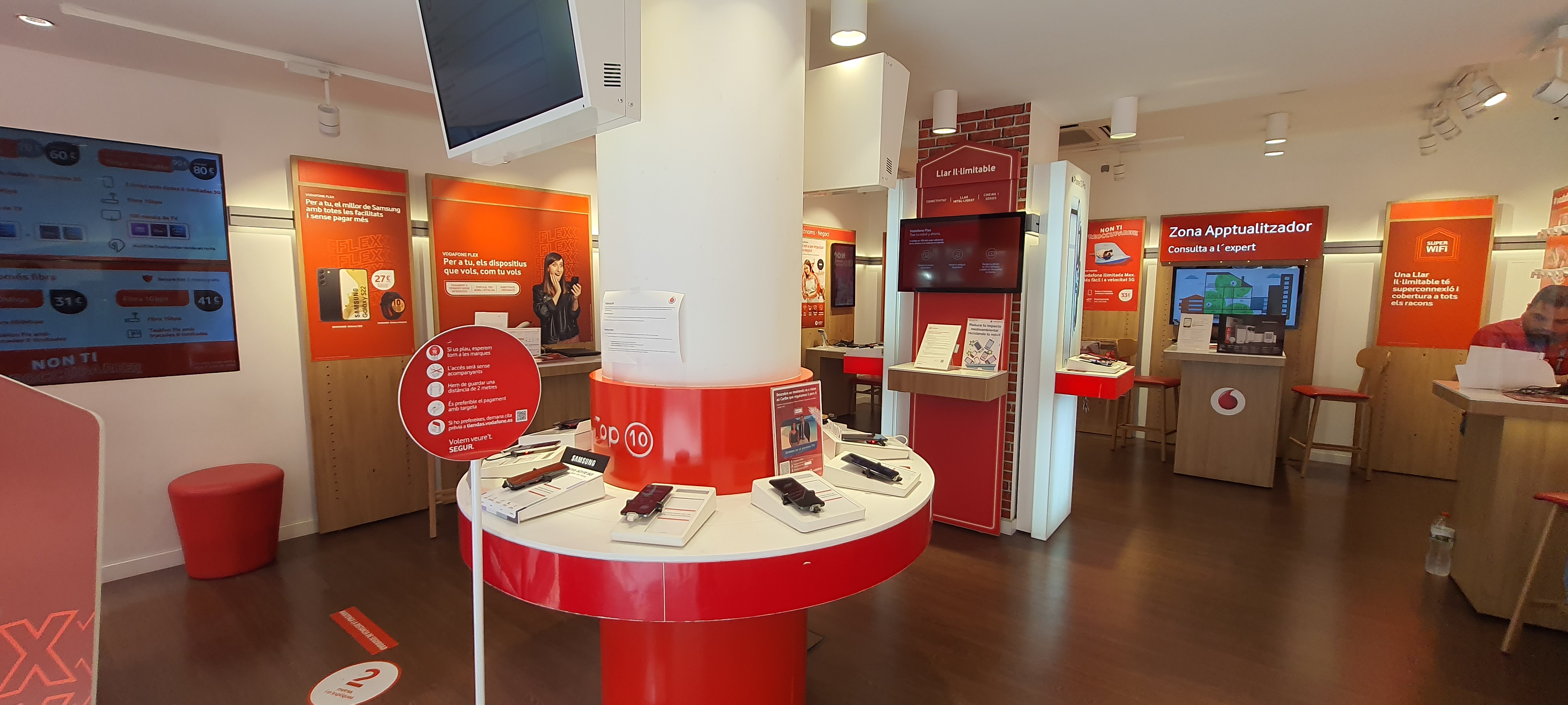 Vodafone Sant Cugat - Santiago Rusiñol foto