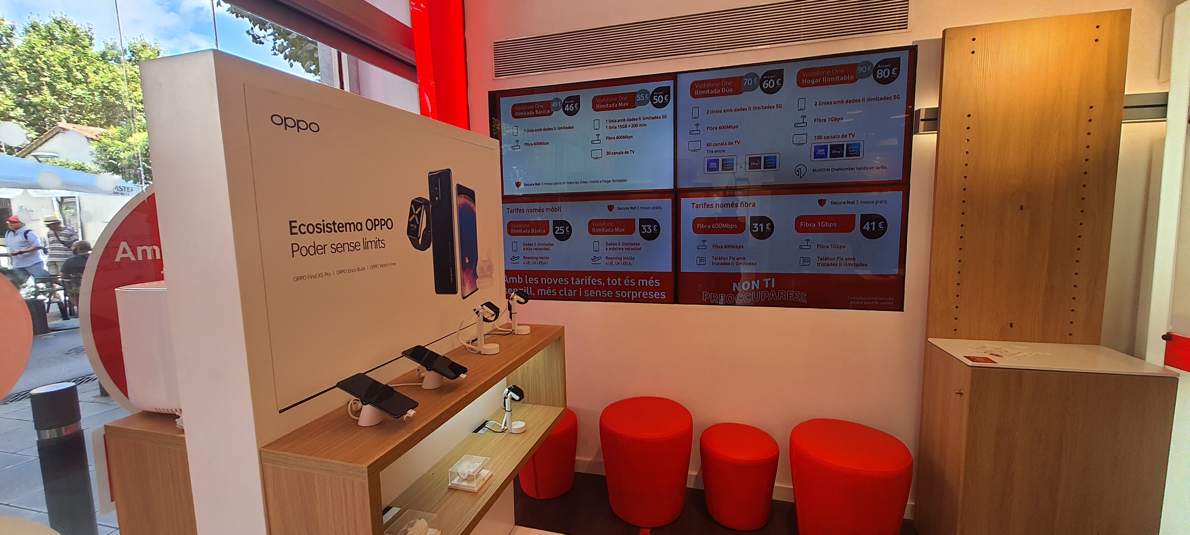 Vodafone Premiá De Mar foto