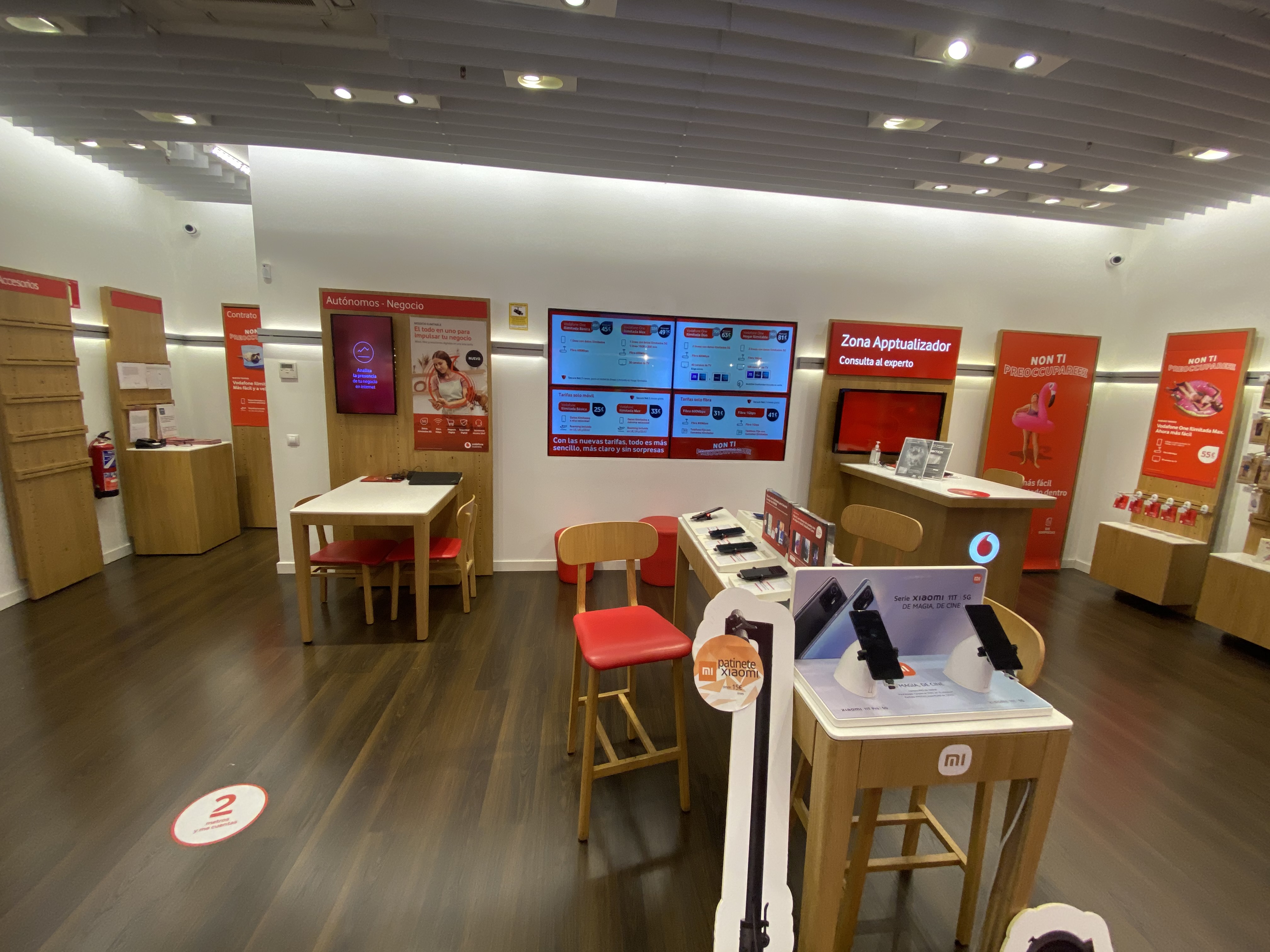 Vodafone Torremolinos - CC Carrefour el Pinillo foto