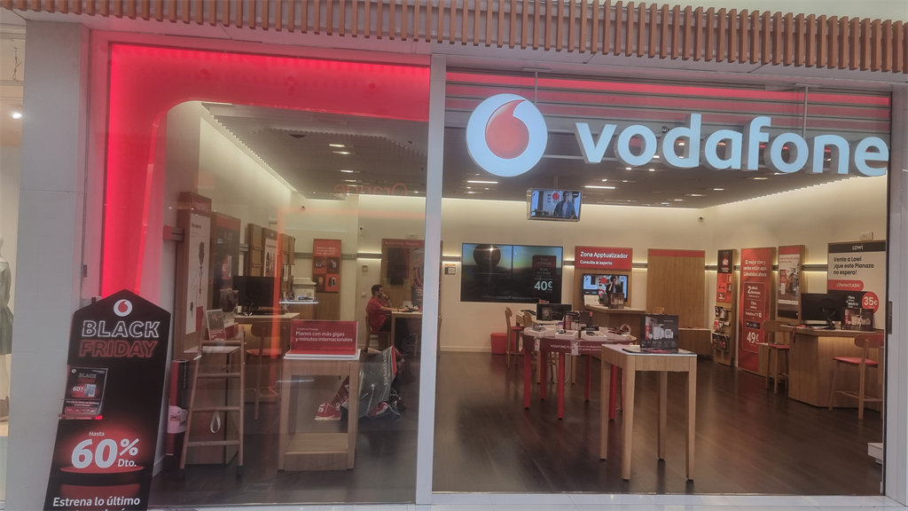 Vodafone Torremolinos - CC Carrefour el Pinillo foto