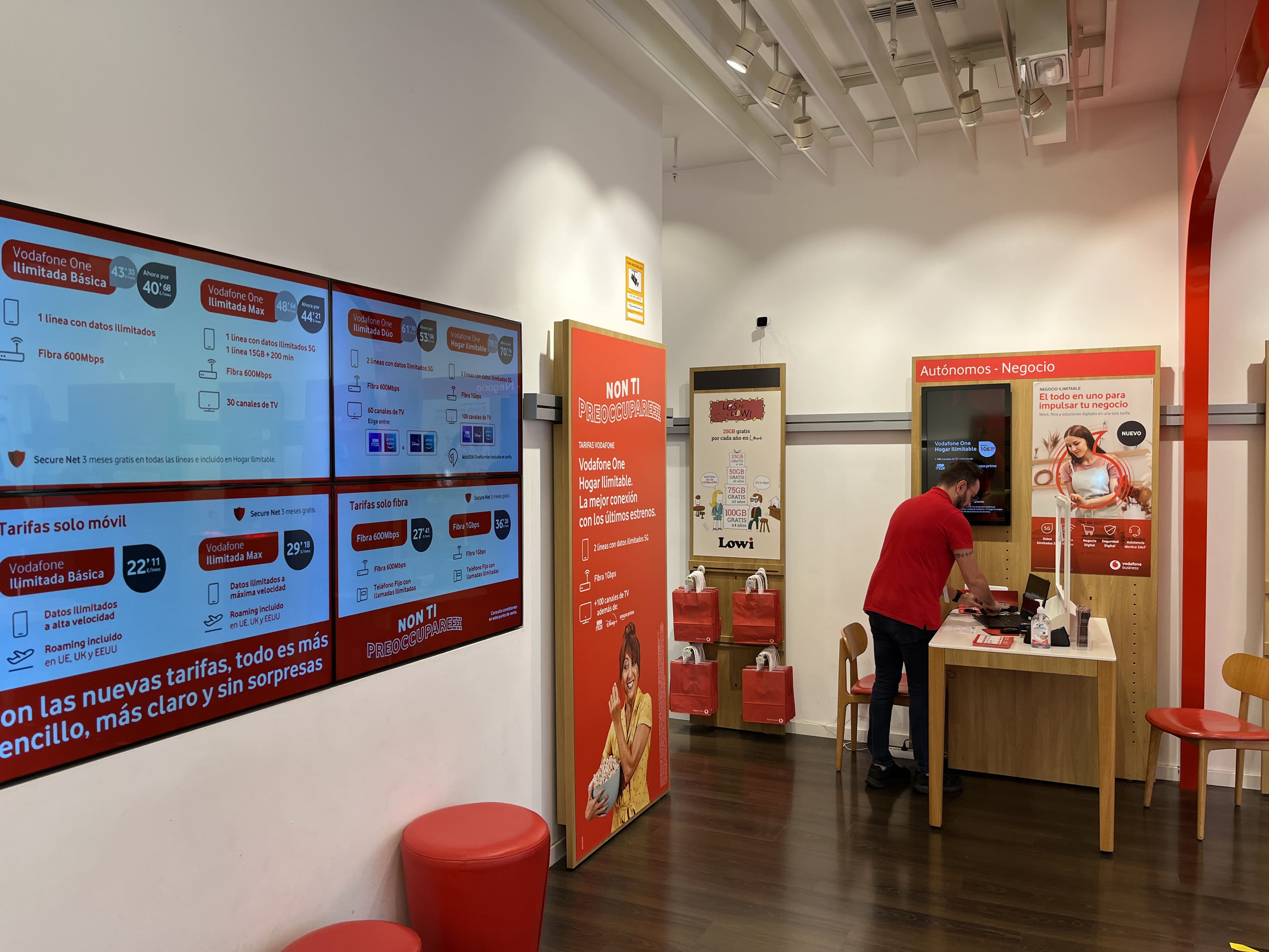 Vodafone Protava - CC La Villa 2 foto
