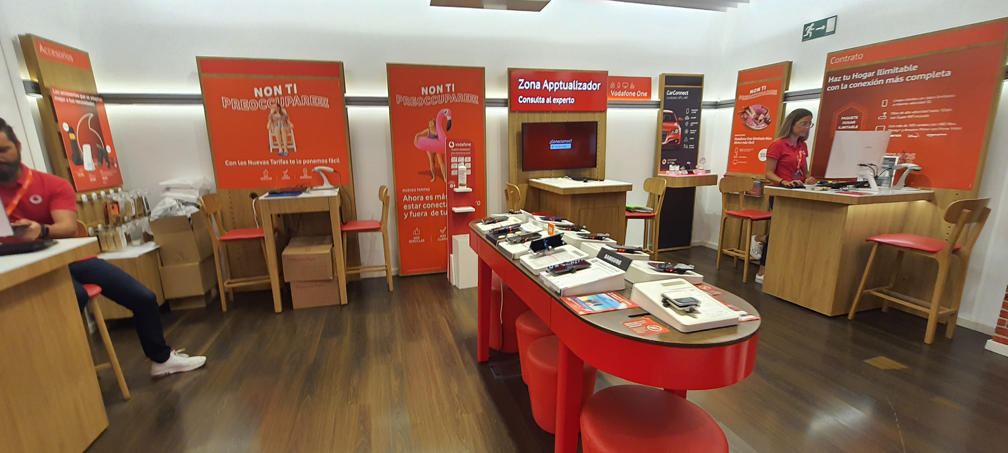 Vodafone CC Área Sur foto