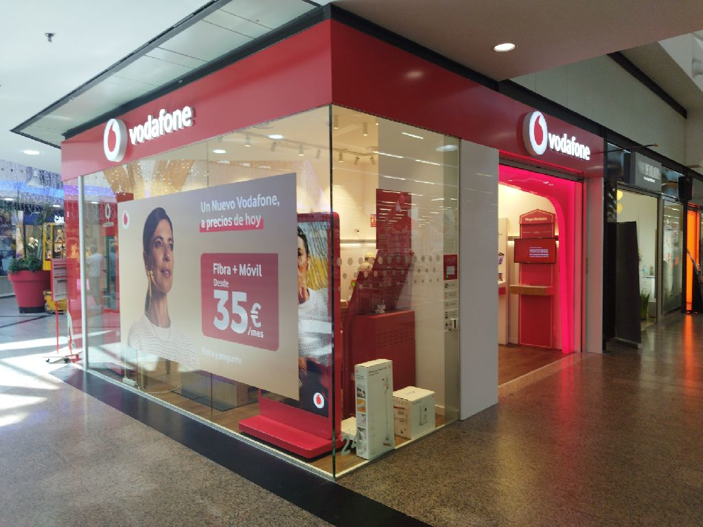 Vodafone Marbella - CC La Cañada foto