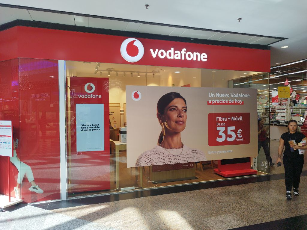 Vodafone Marbella - CC La Cañada foto