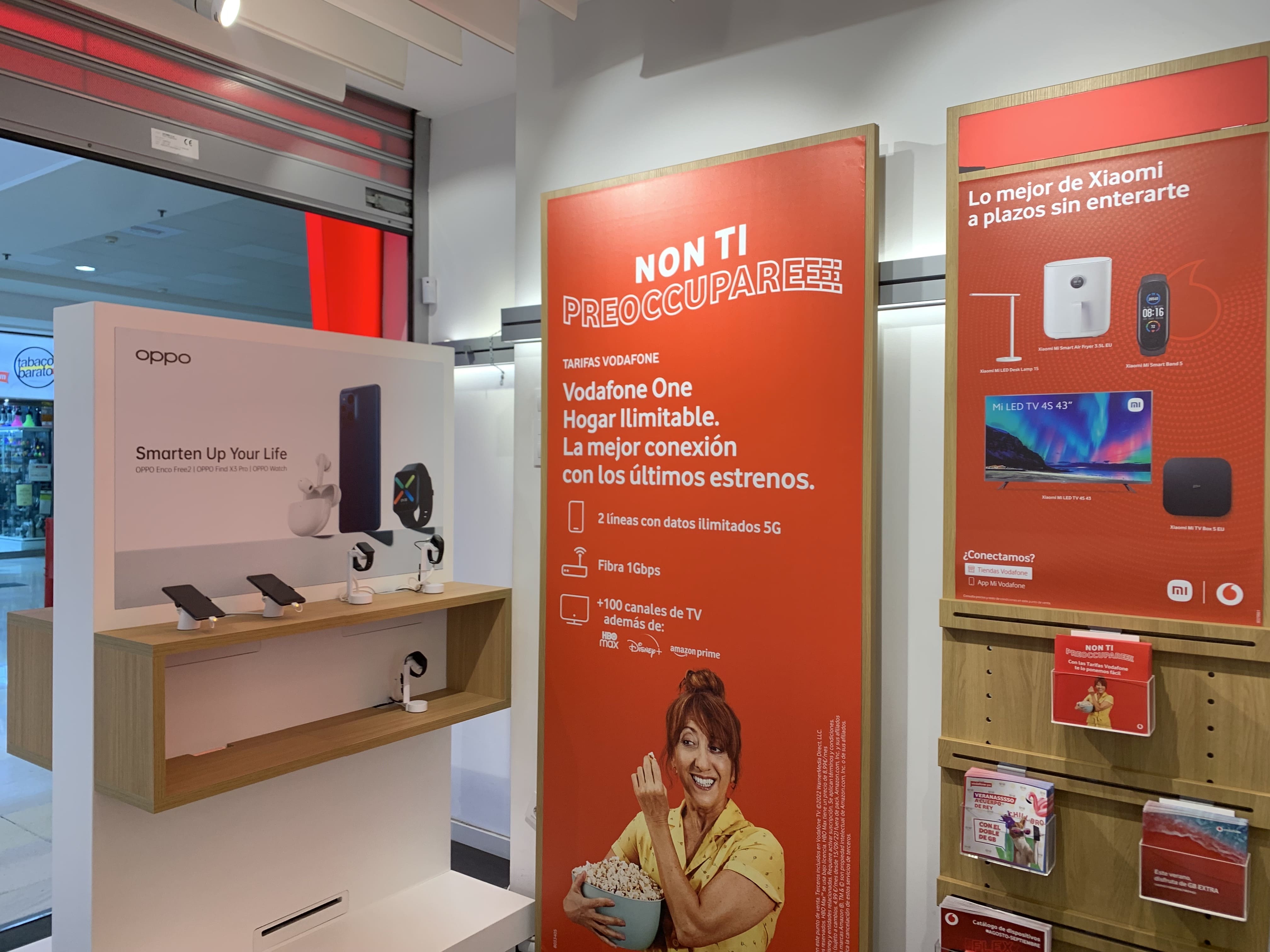 Vodafone Las Palmas - CC La Ballena foto