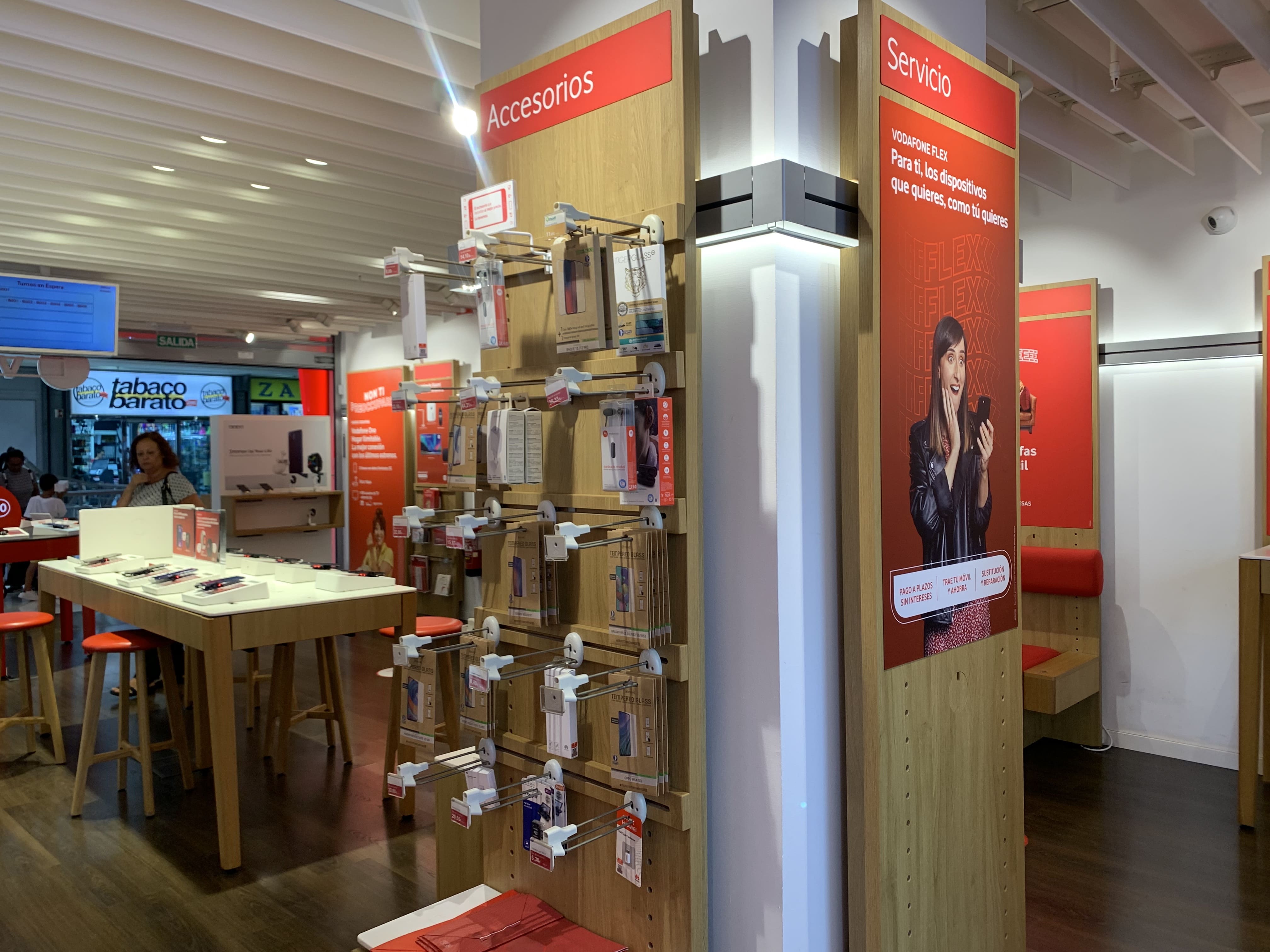 Vodafone Las Palmas - CC La Ballena foto