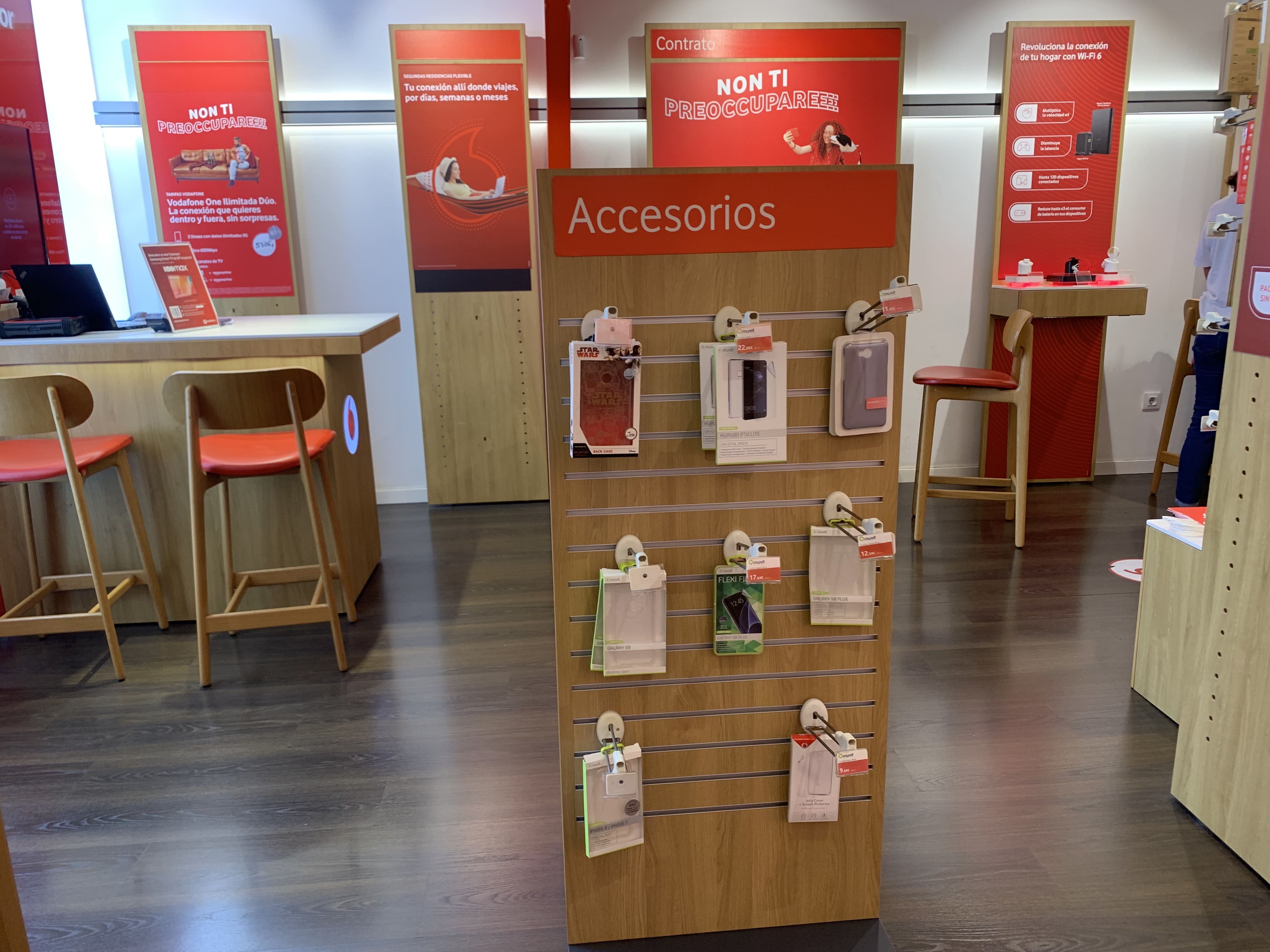 Vodafone Las Palmas - CC La Ballena foto