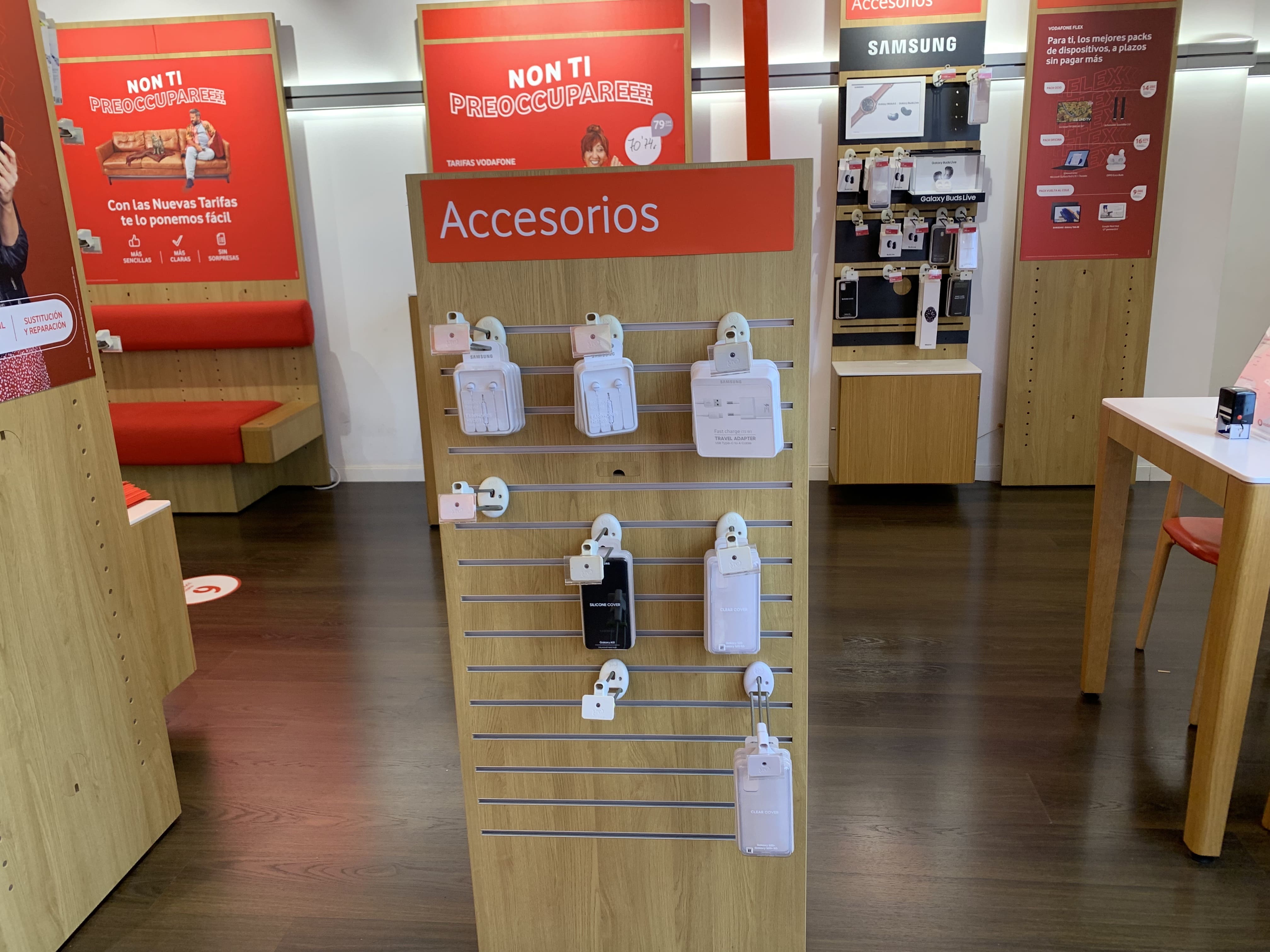 Vodafone Las Palmas - CC La Ballena foto