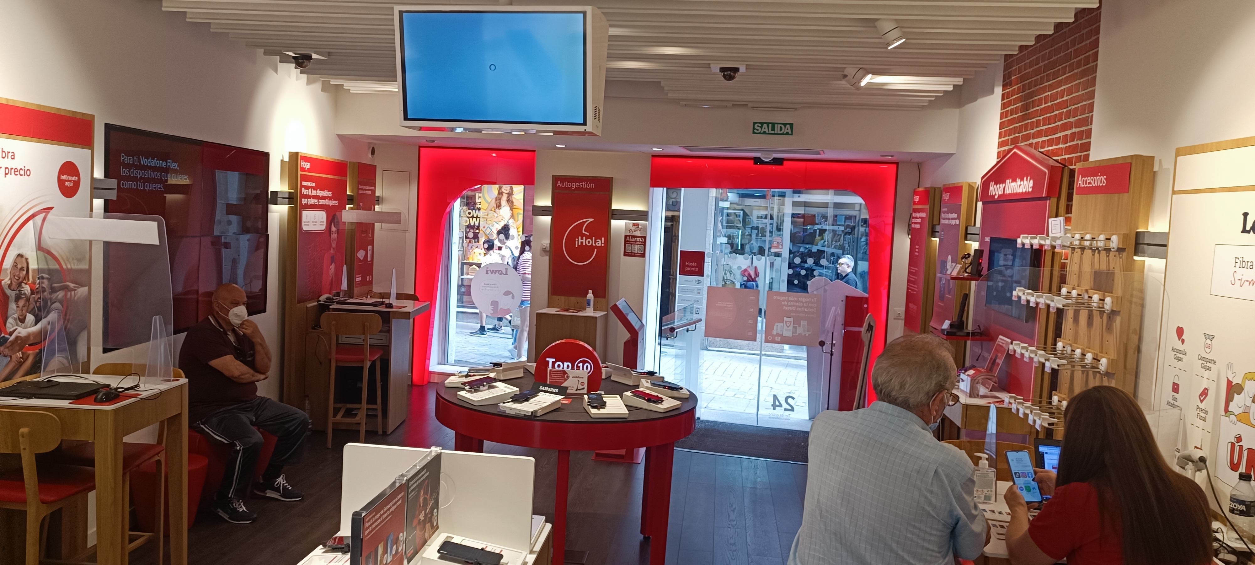 Vodafone Plasencia - Sol foto