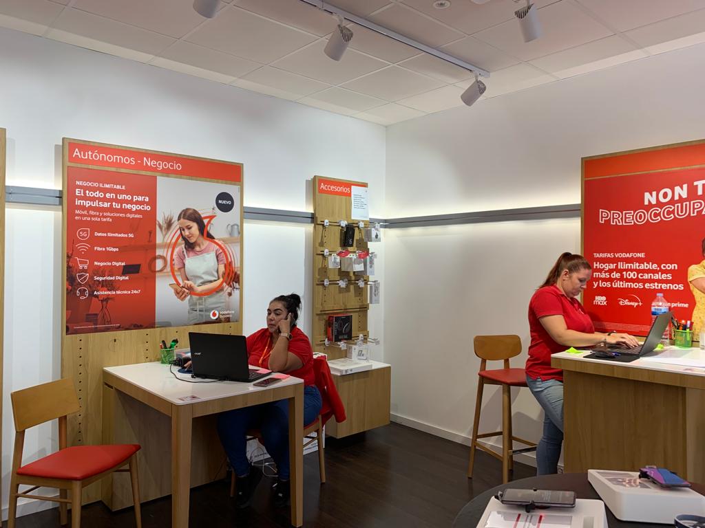 Vodafone Las Galletas foto