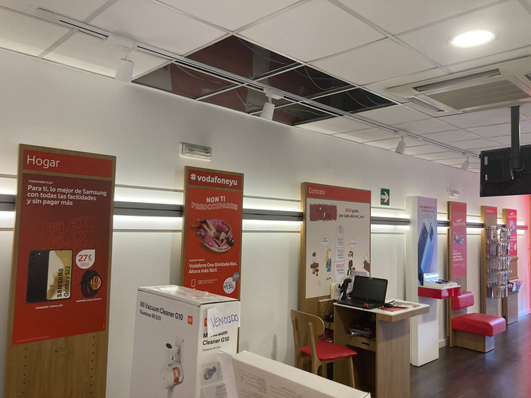 Vodafone Burlada foto