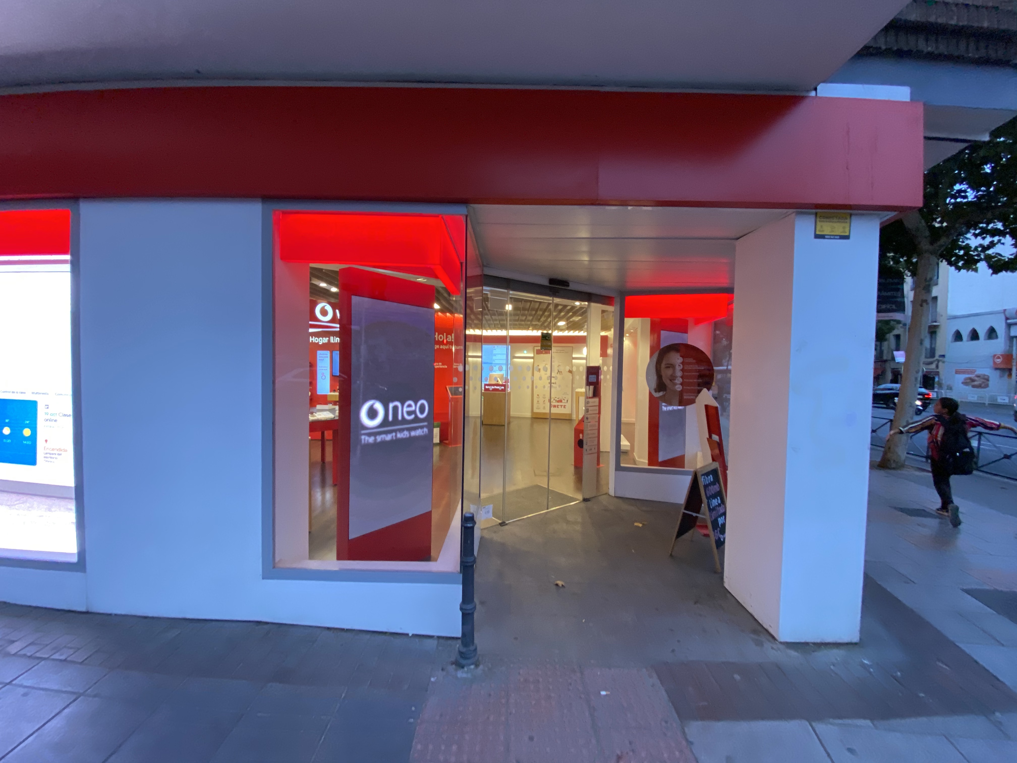 Vodafone Bravo Murillo, 212 foto