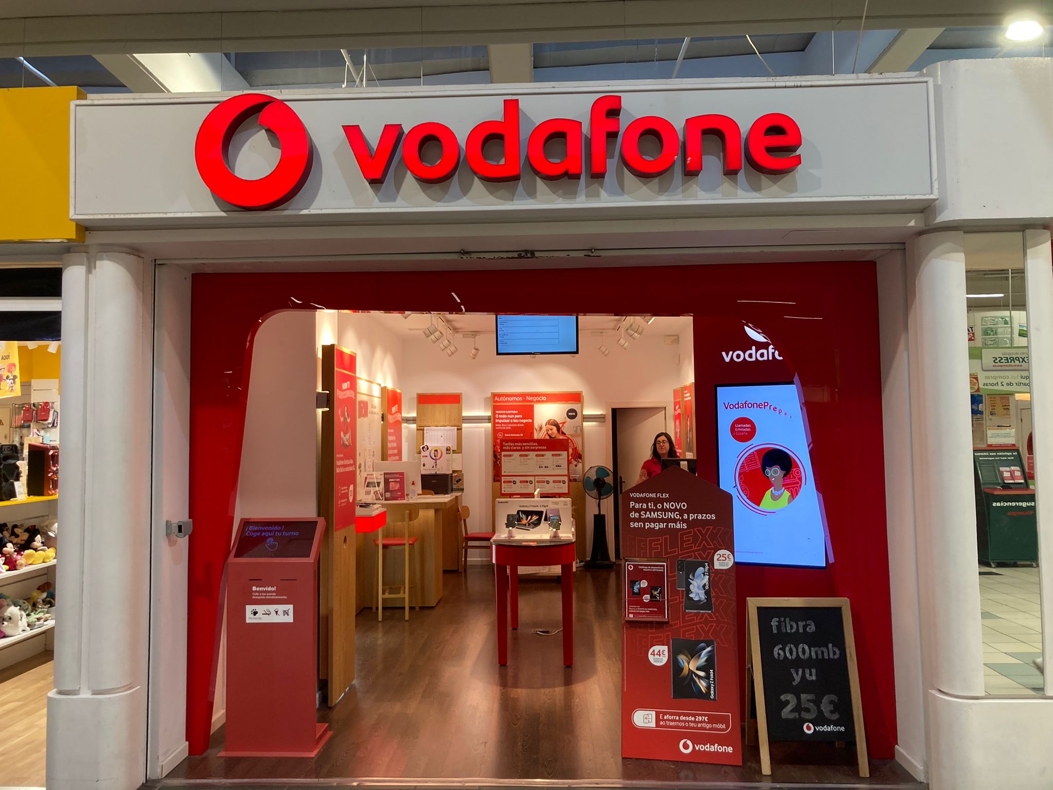 Vodafone Ferrol - CC Alcampo