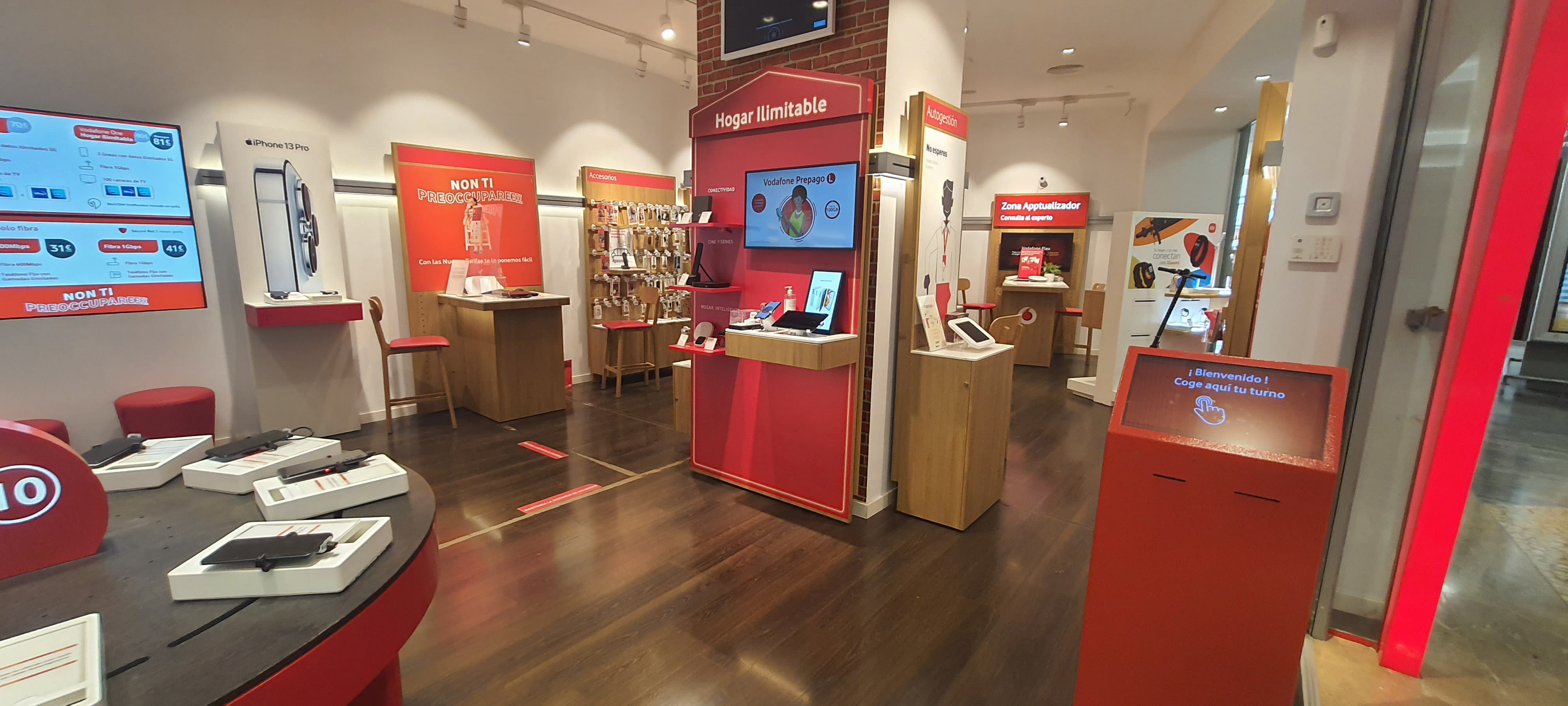 Vodafone Lorca - CC Almenara foto