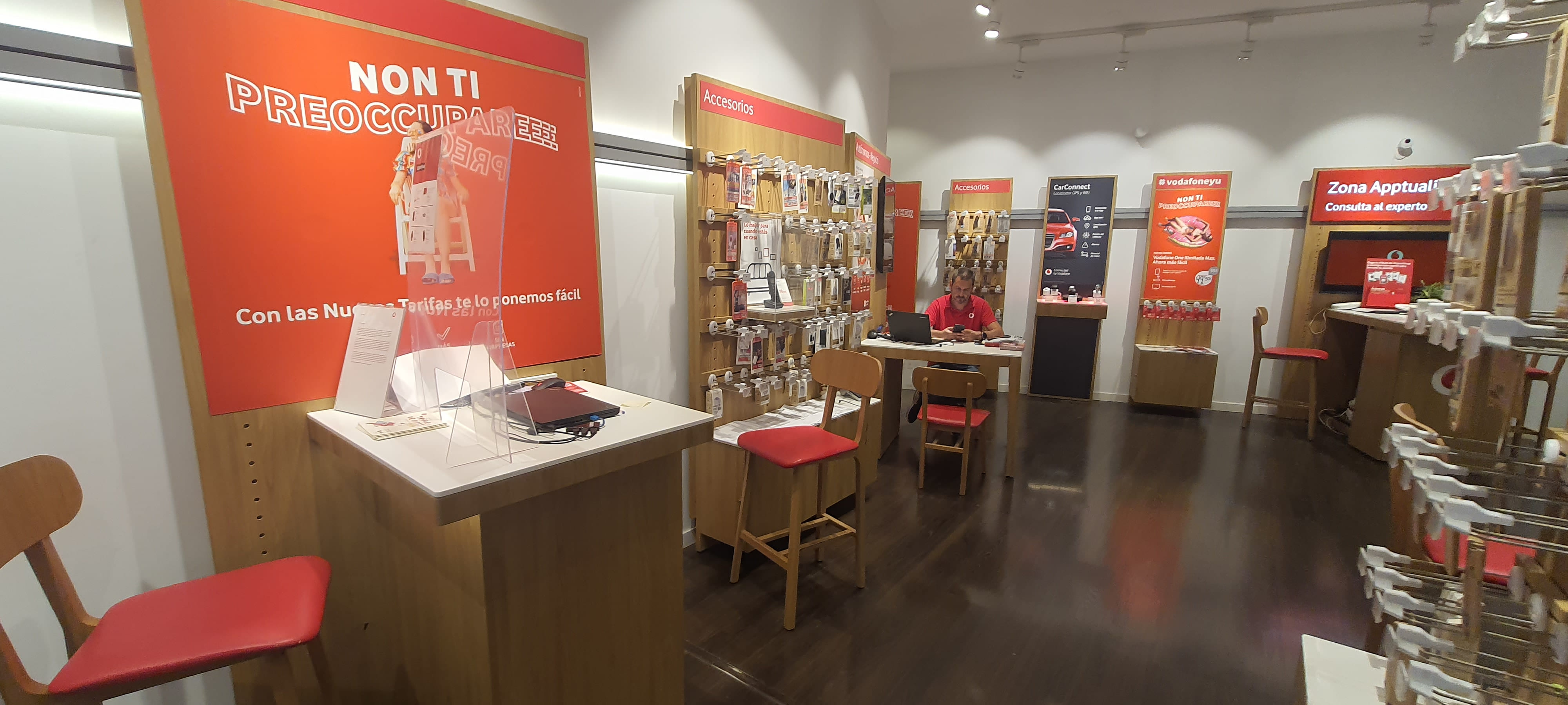 Vodafone Lorca - CC Almenara foto