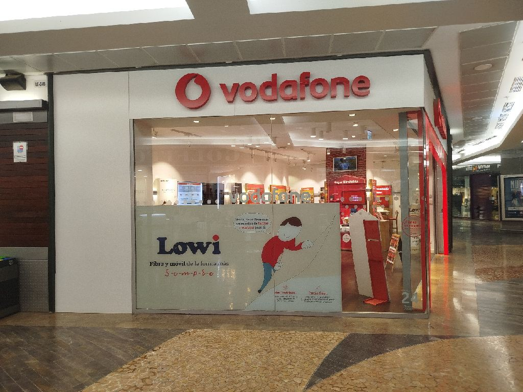 Vodafone Lorca - CC Almenara