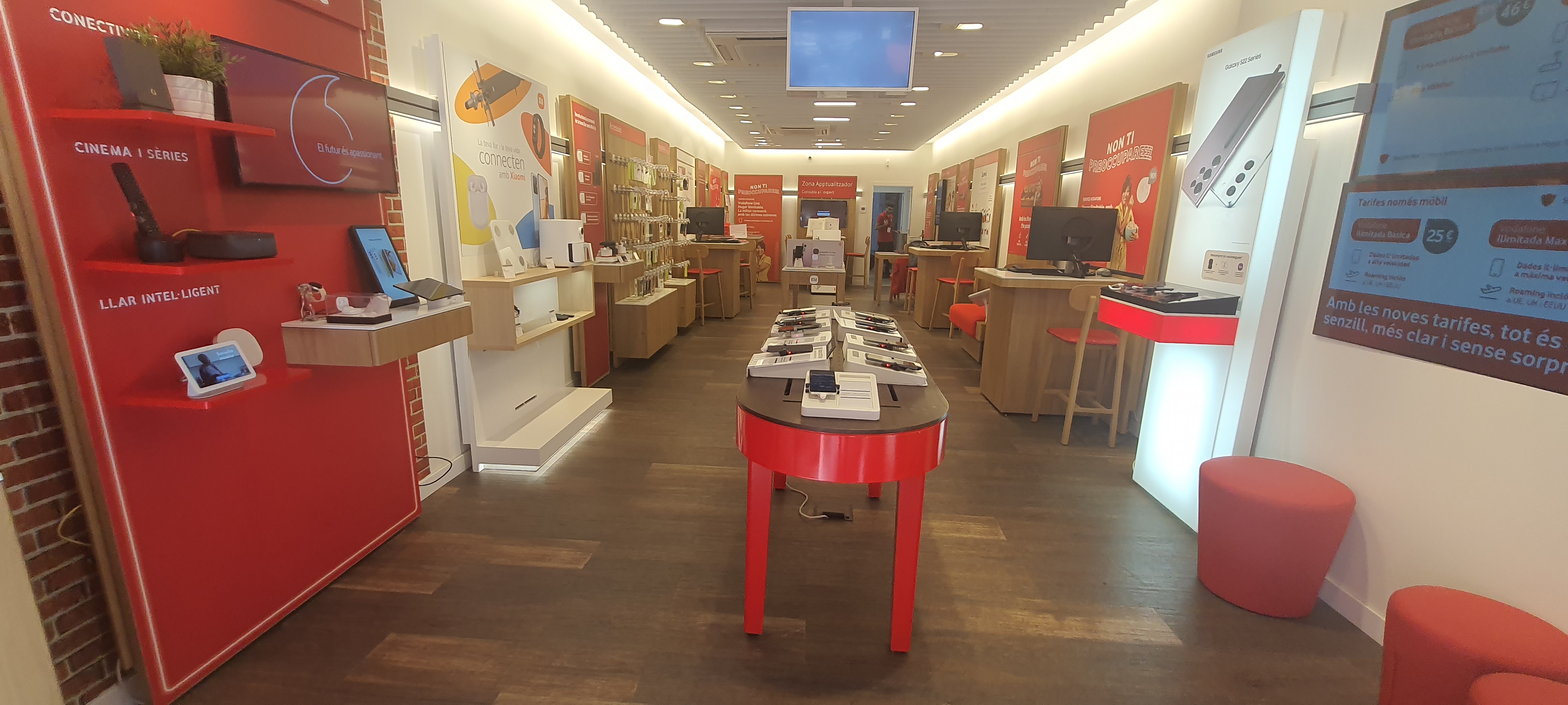 Vodafone Granollers - Corona foto