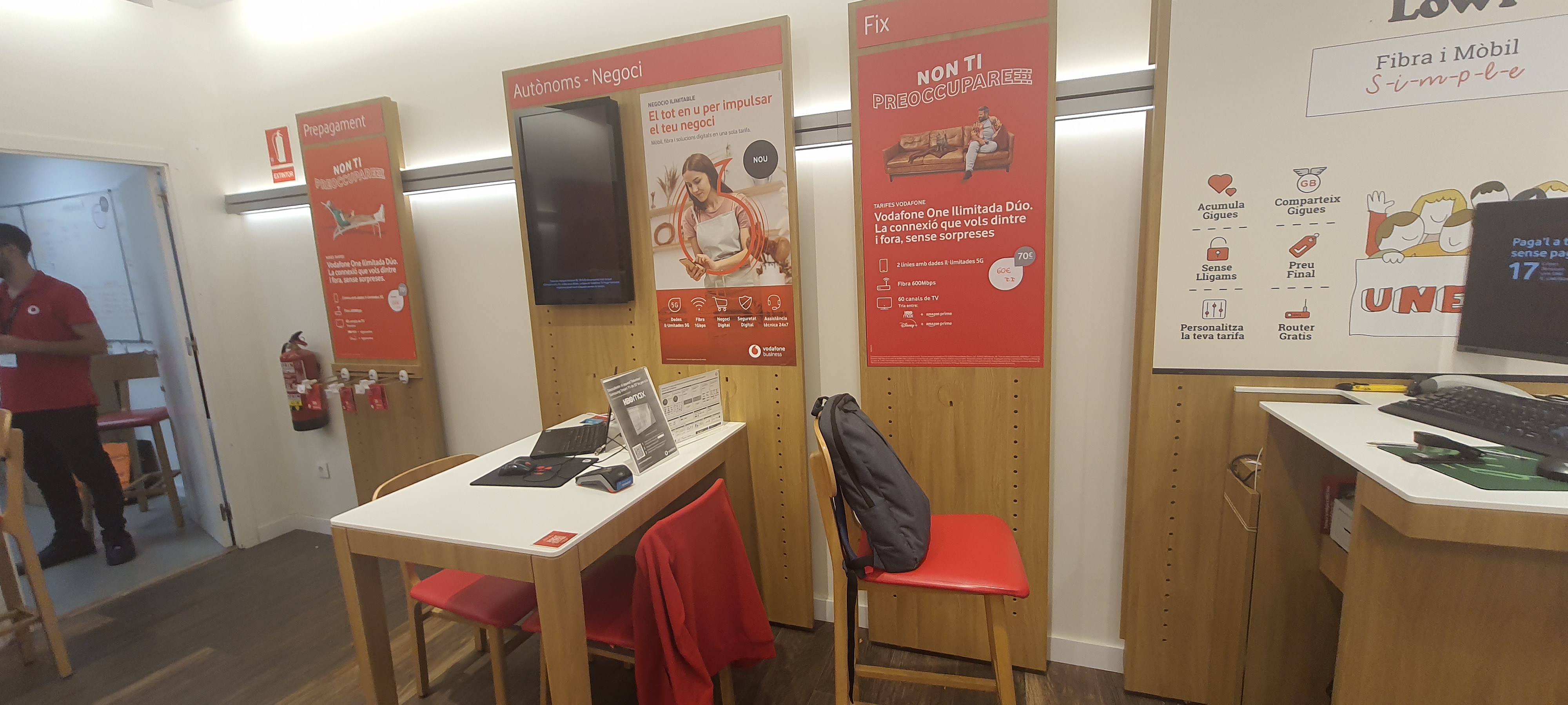 Vodafone Granollers - Corona foto
