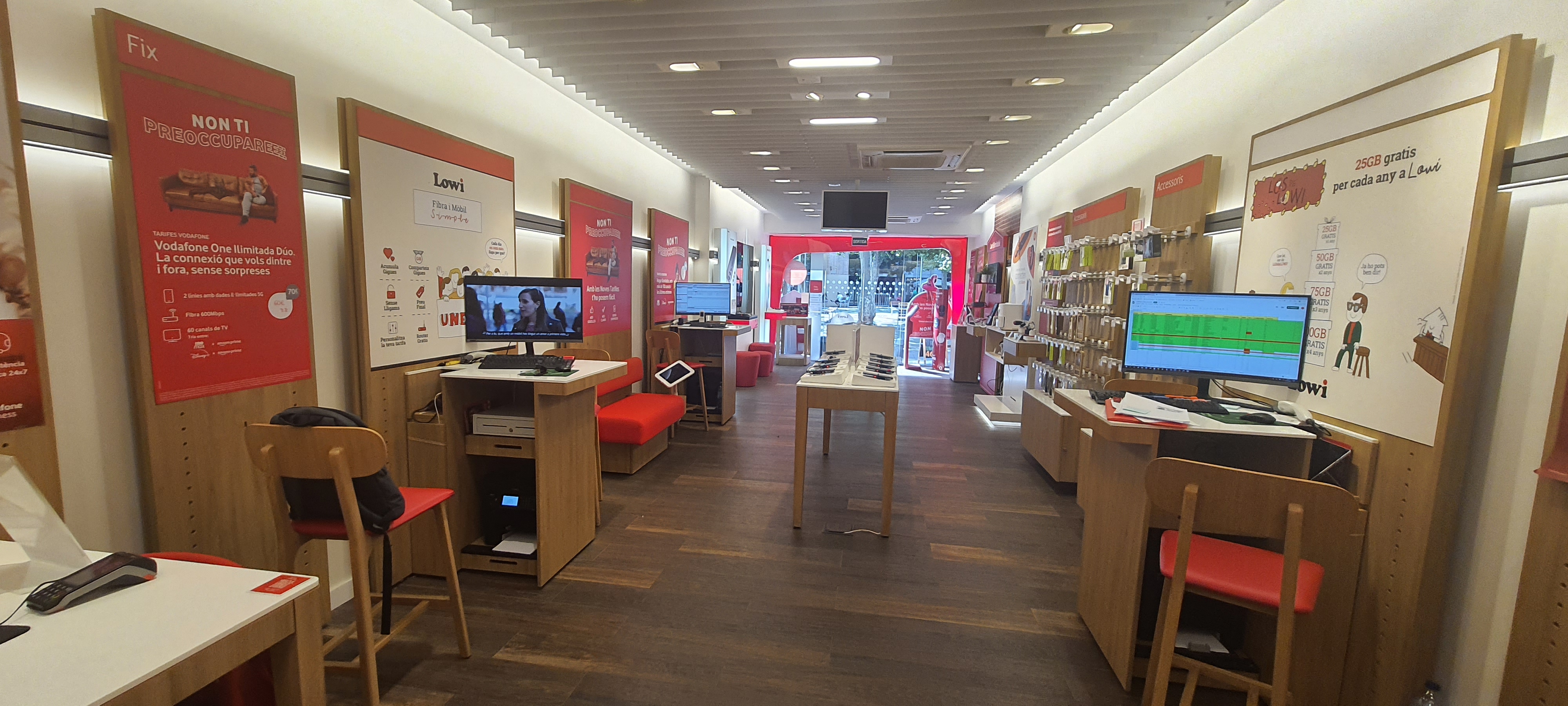 Vodafone Granollers - Corona foto