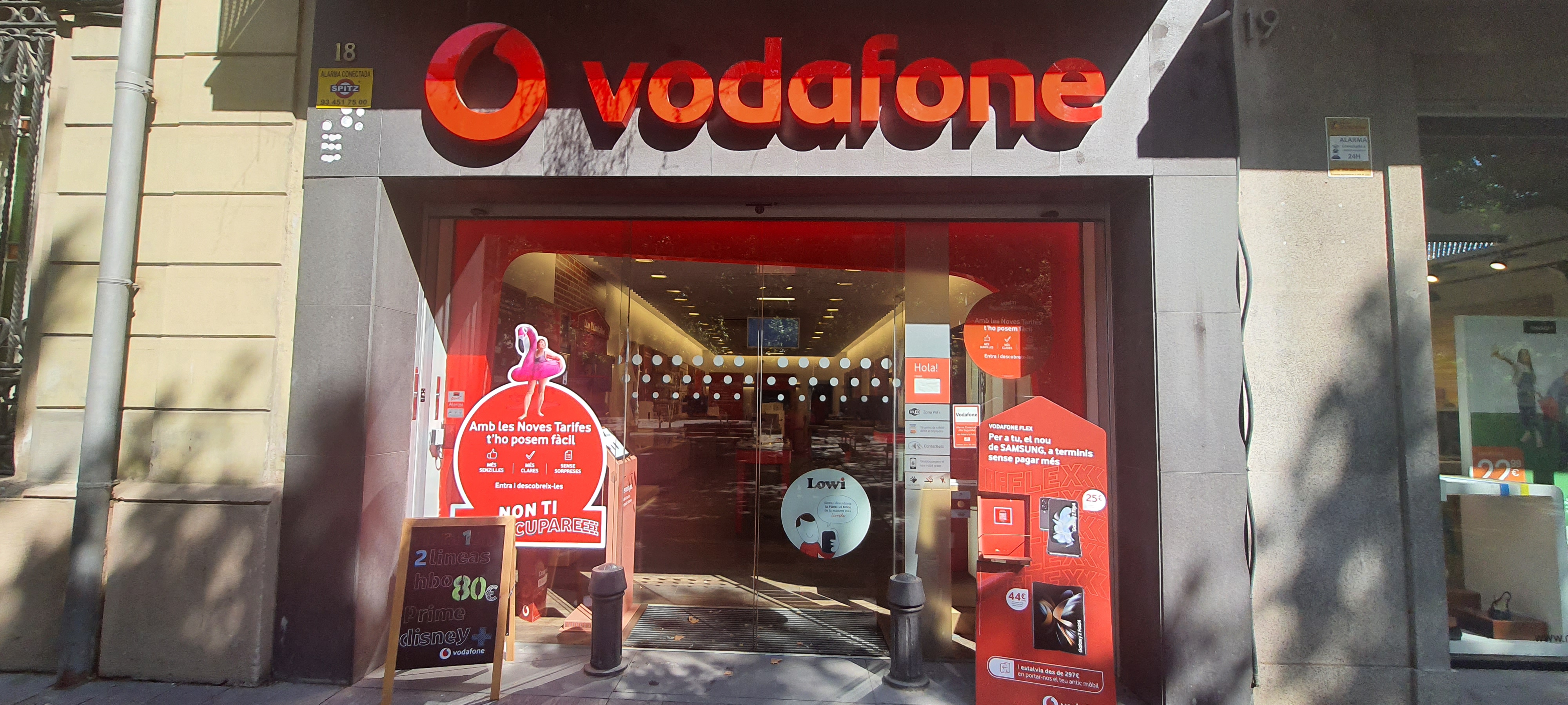 Vodafone Granollers - Corona