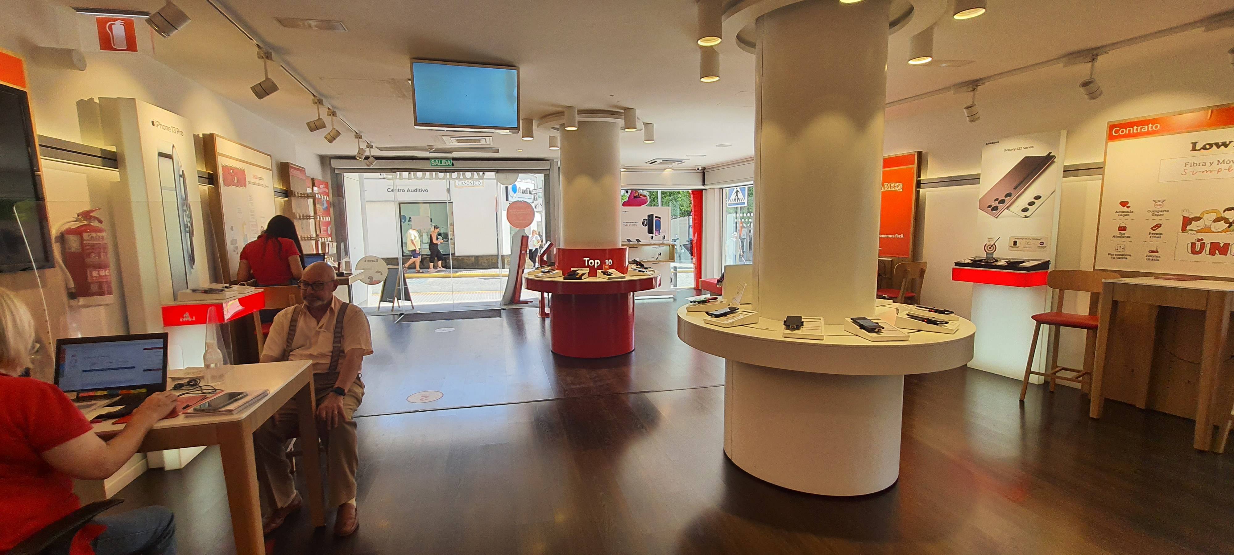 Vodafone Dos Hermanas - Canonigos foto