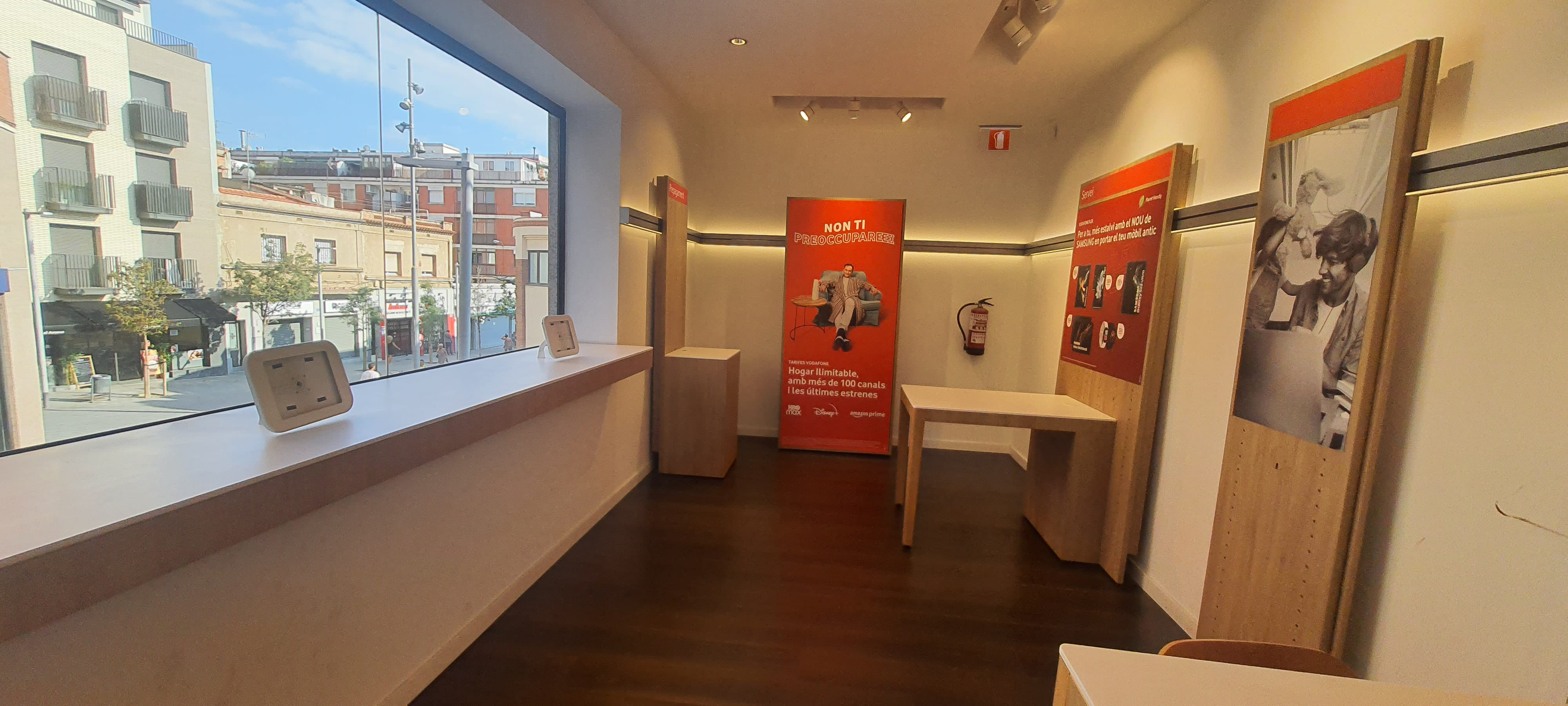 Vodafone Santa Coloma De Gramanet foto