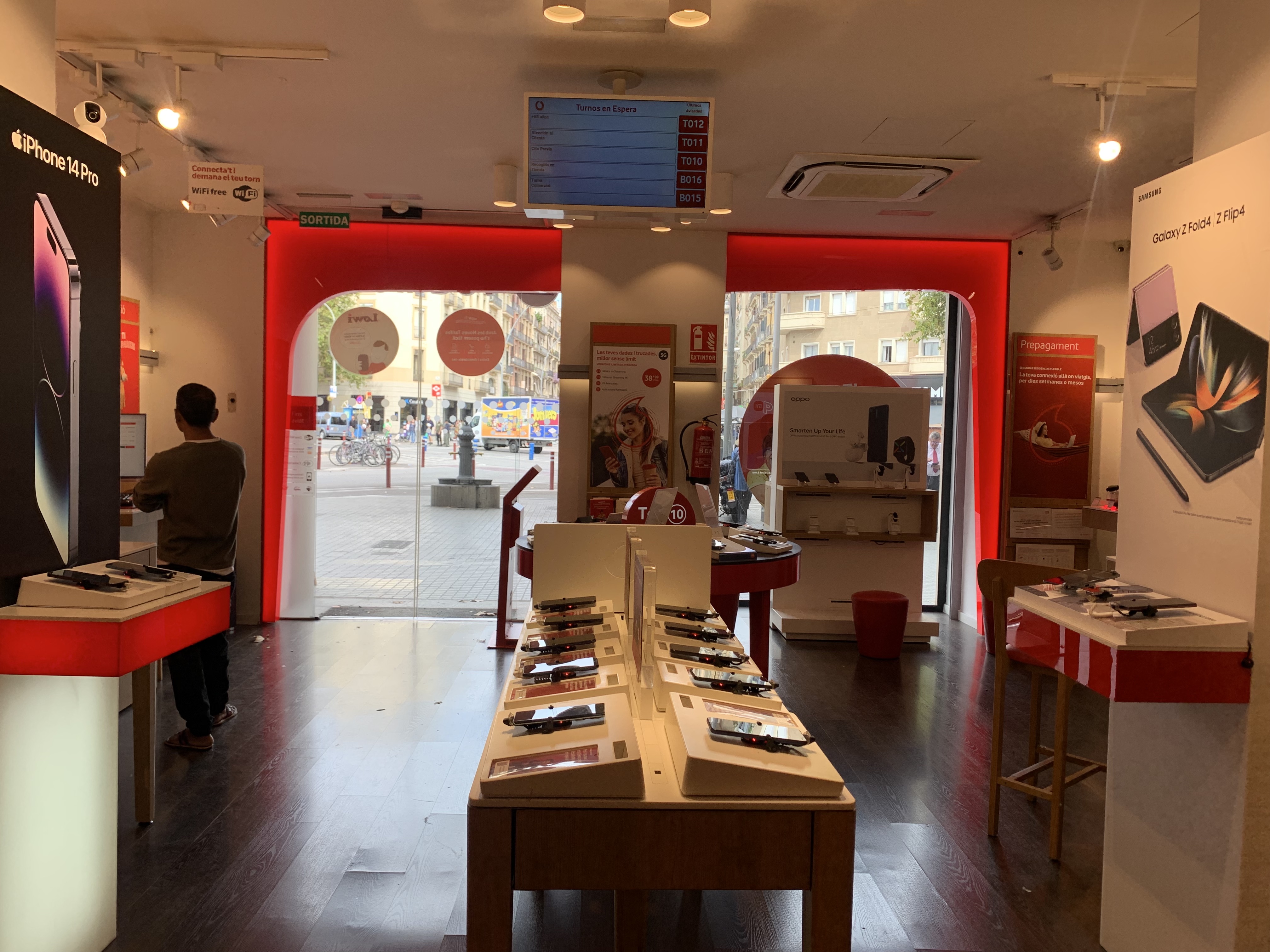 Vodafone Barcelona - Manso foto