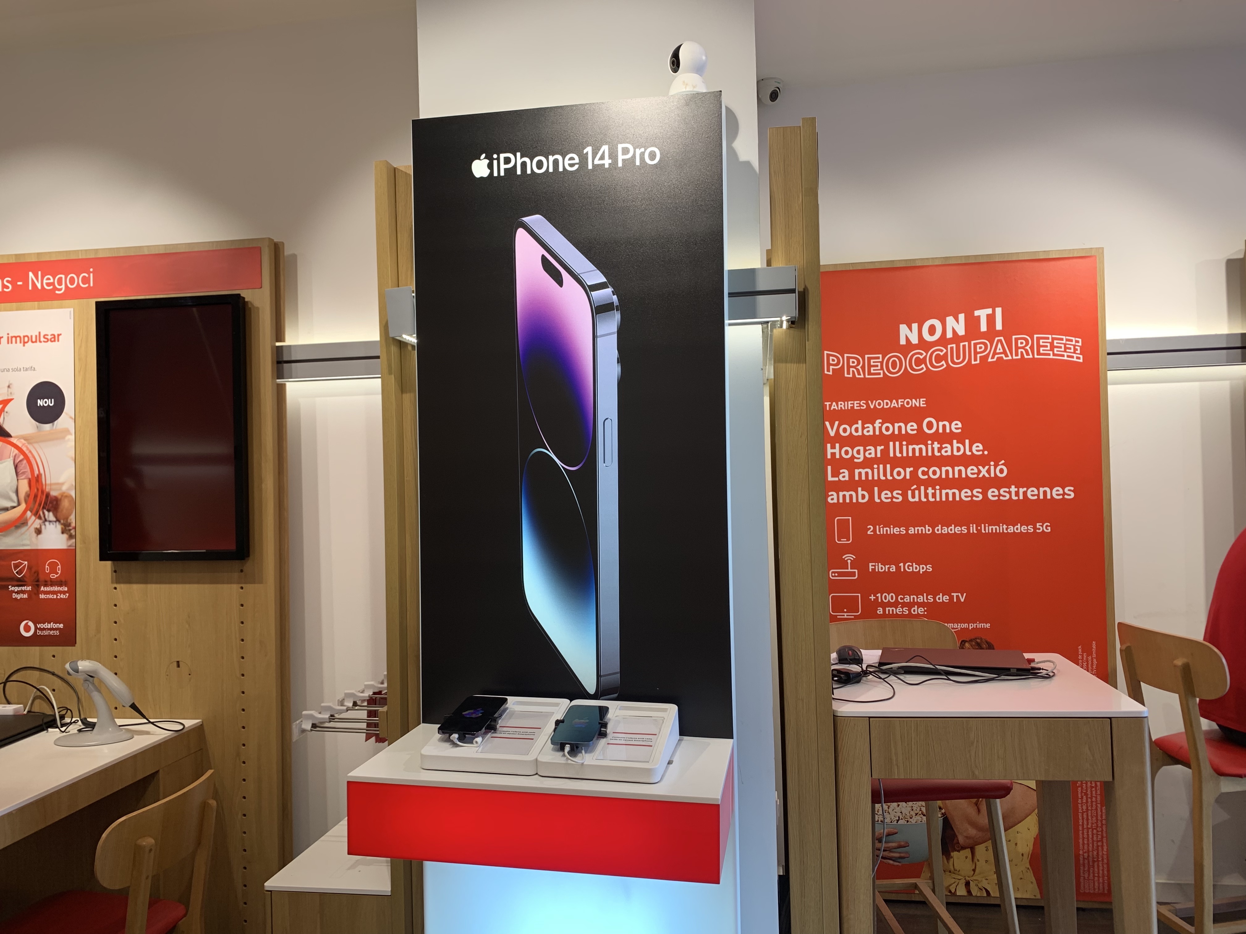 Vodafone Barcelona - Manso foto