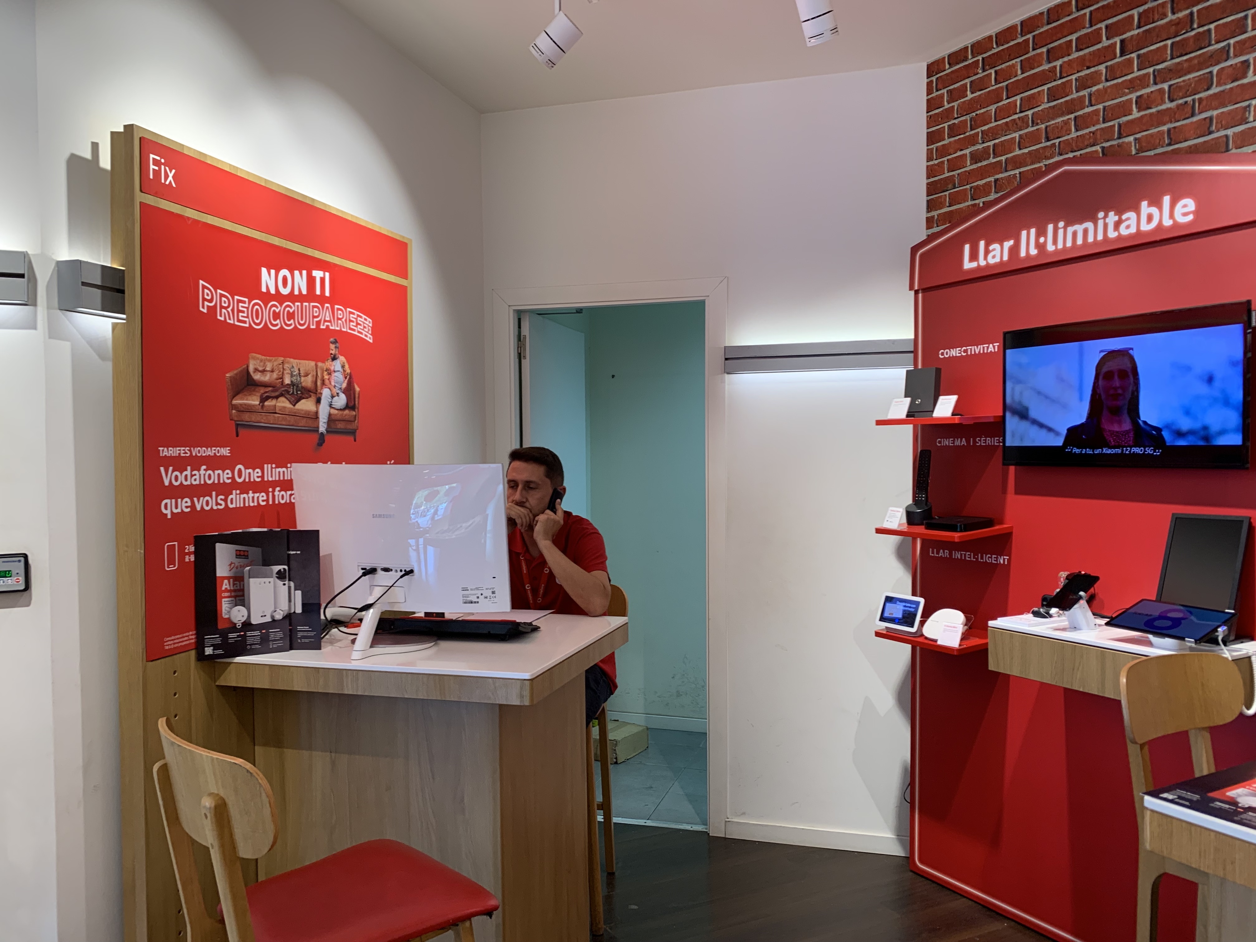 Vodafone Barcelona - Manso foto