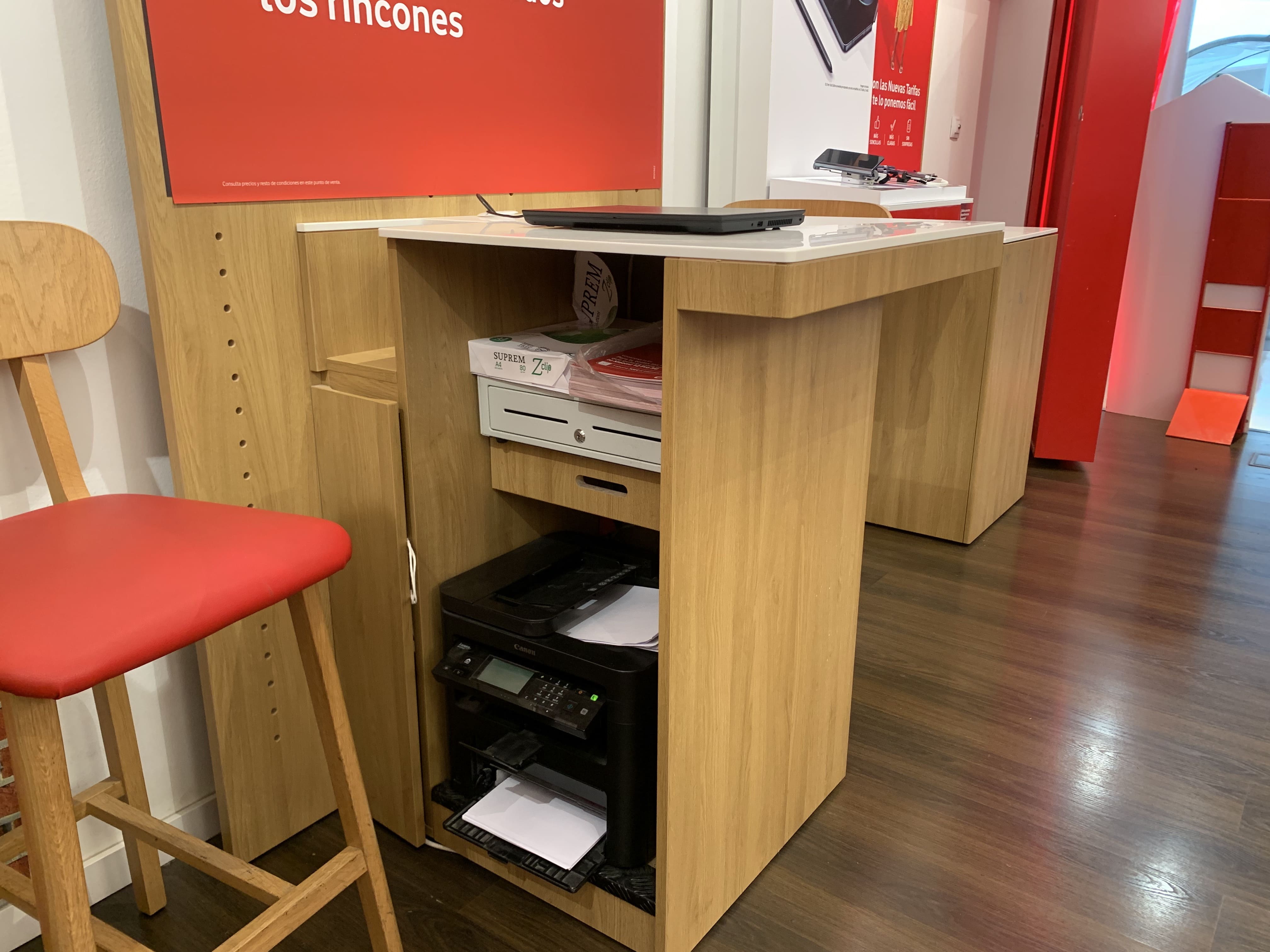 Vodafone Tenerife - CC Meridiano foto