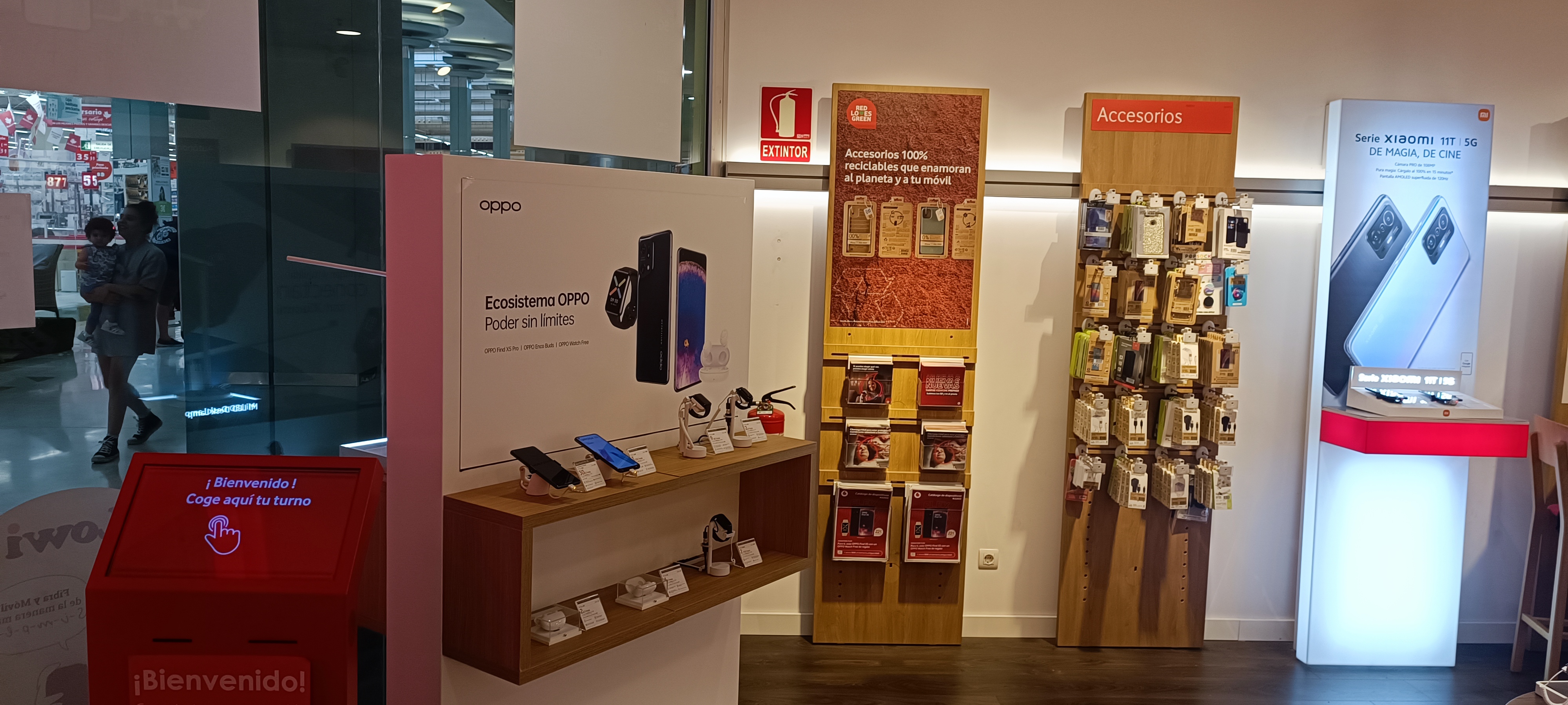 Vodafone El Entrego - CC Valle del Nalón foto