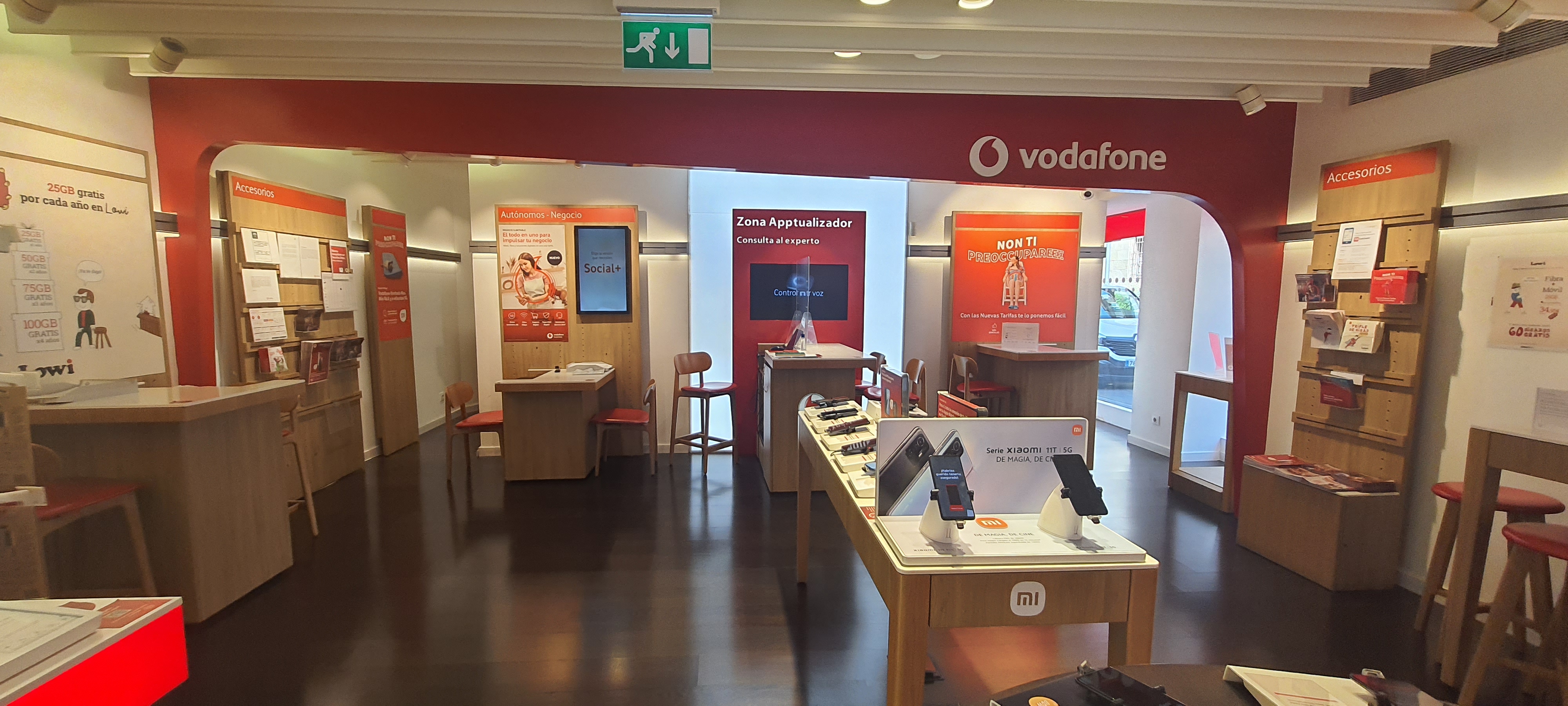 Vodafone Paseo De Almería foto