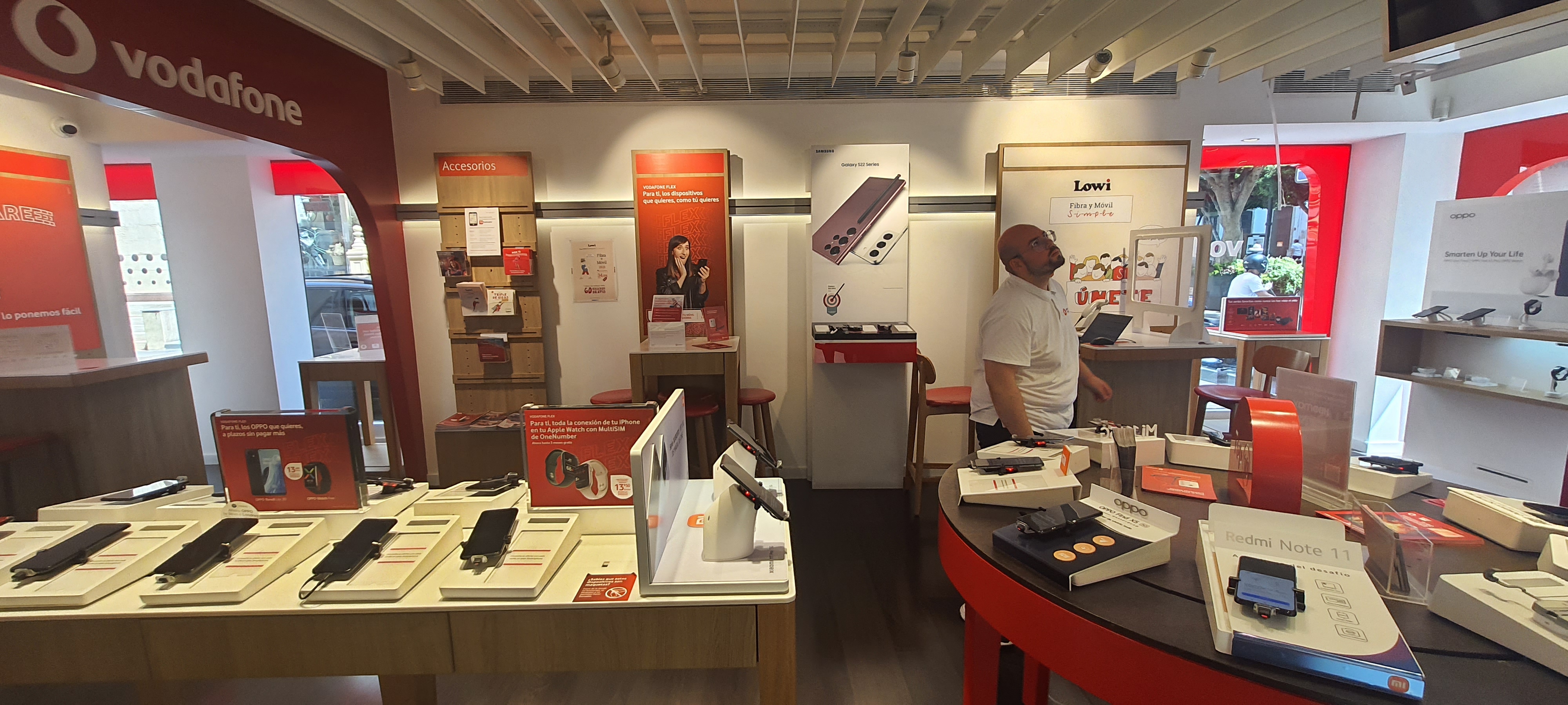 Vodafone Paseo De Almería foto
