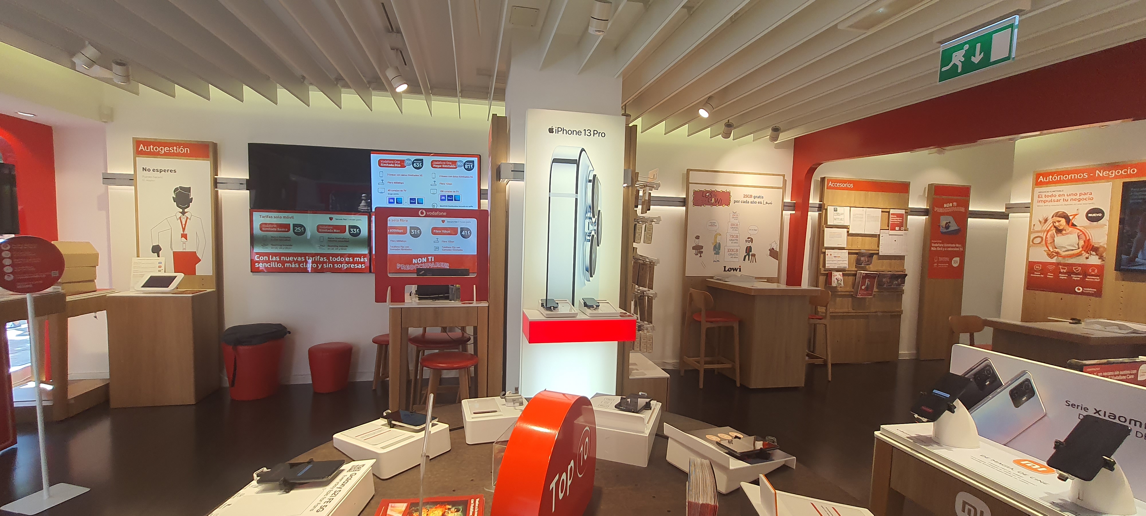 Vodafone Paseo De Almería foto