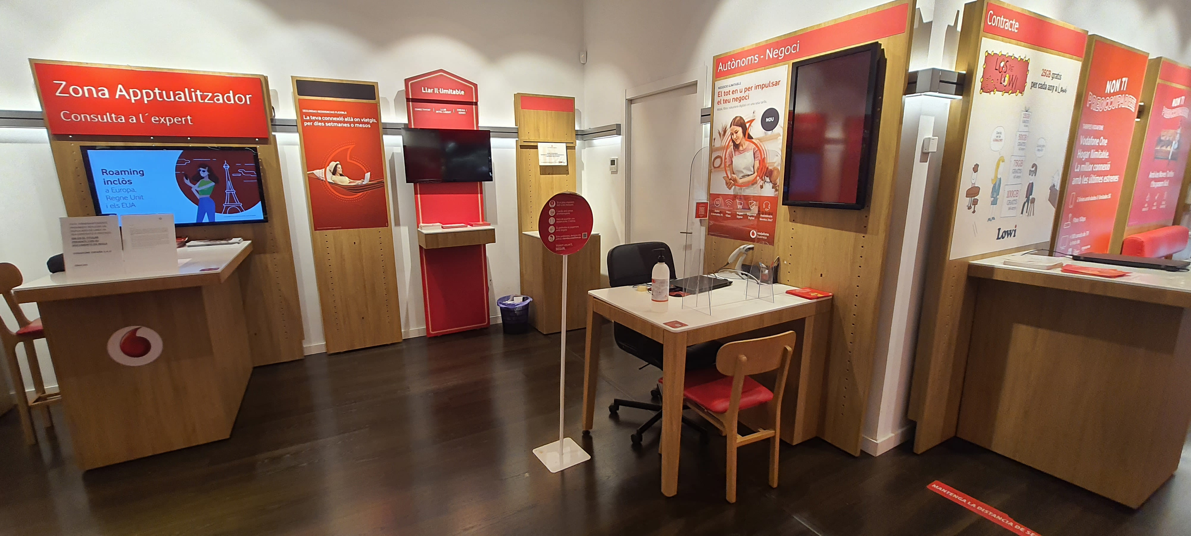 Vodafone Terrassa - CC Carrefour foto