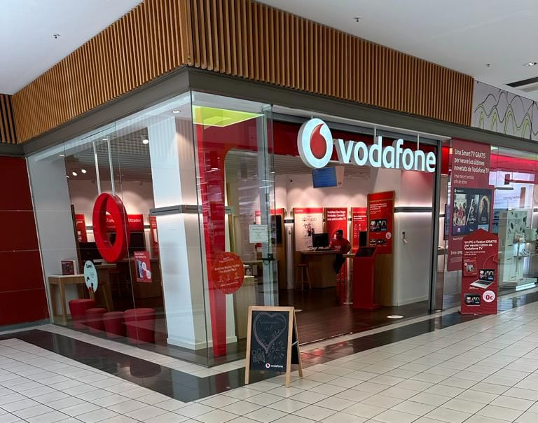 Vodafone Terrassa - CC Carrefour