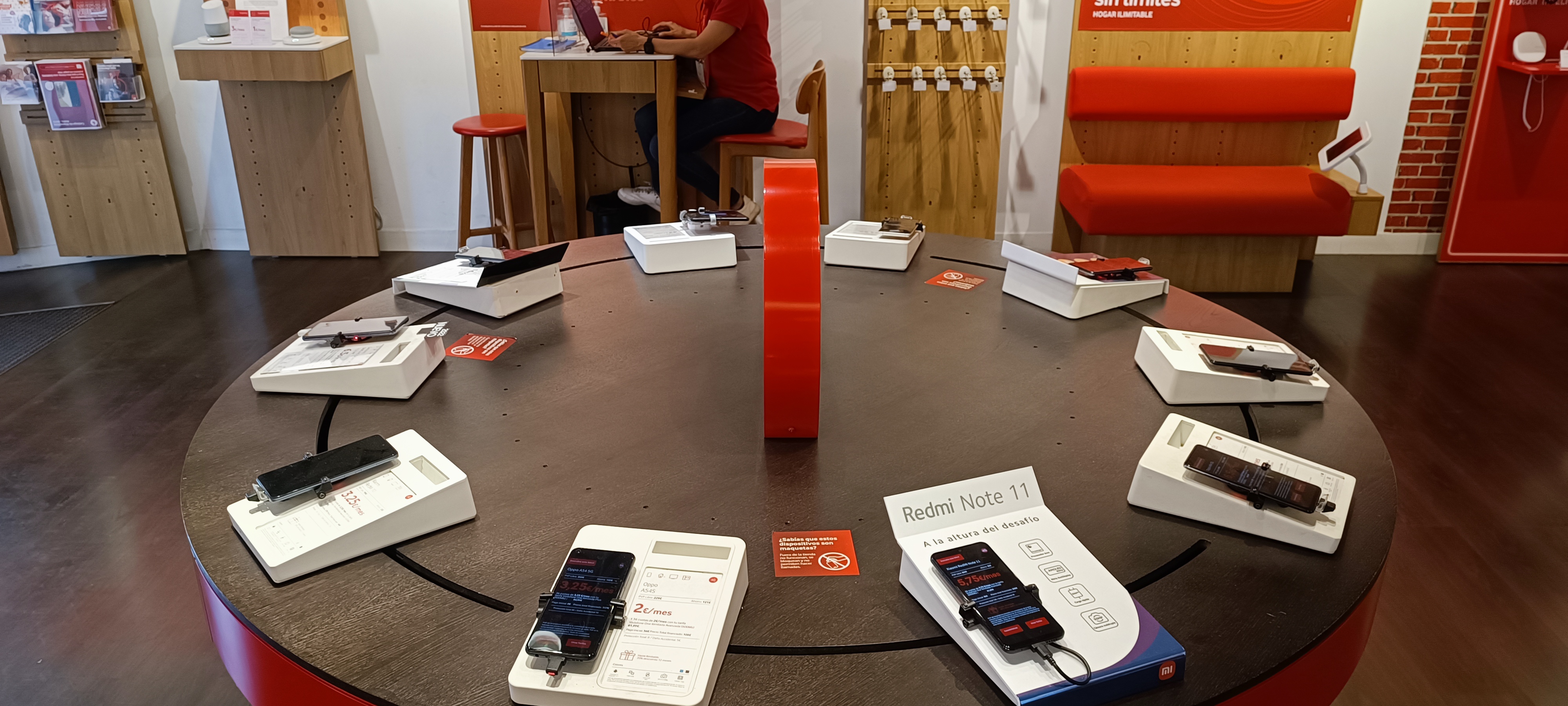 Vodafone Badajoz - Villanueva foto