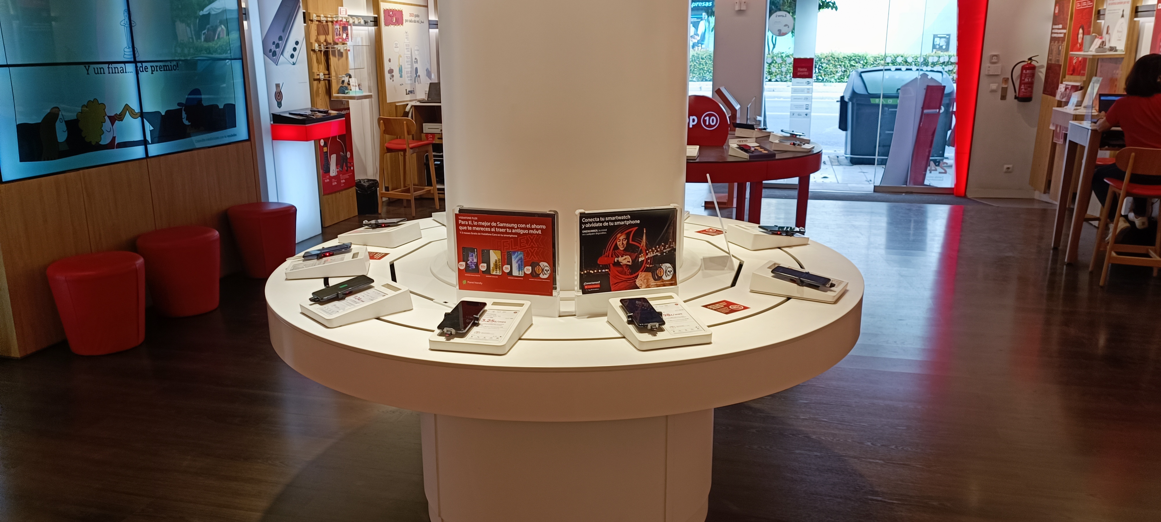 Vodafone Badajoz - Villanueva foto