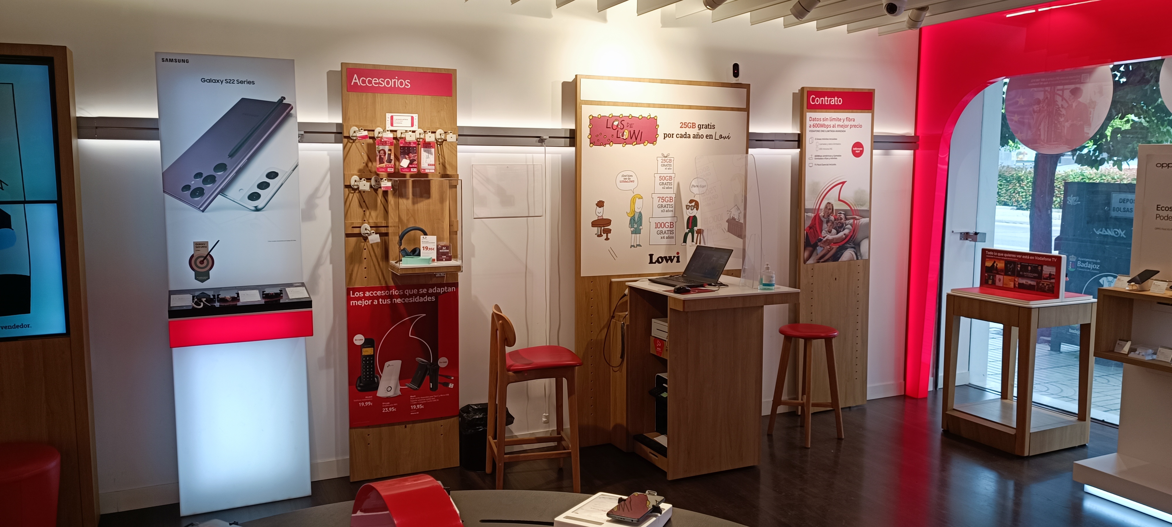 Vodafone Badajoz - Villanueva foto