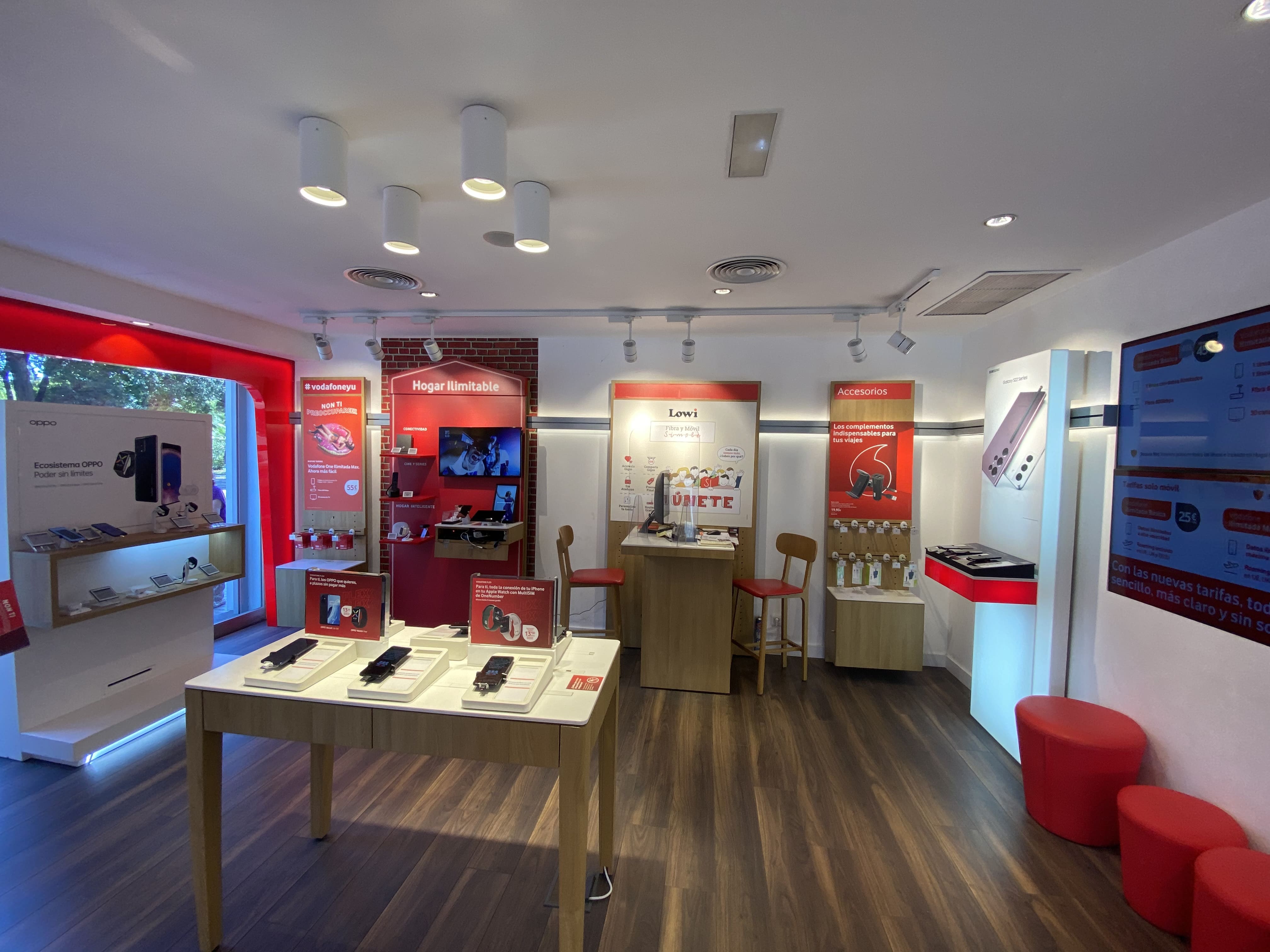 Vodafone Cami Reial foto