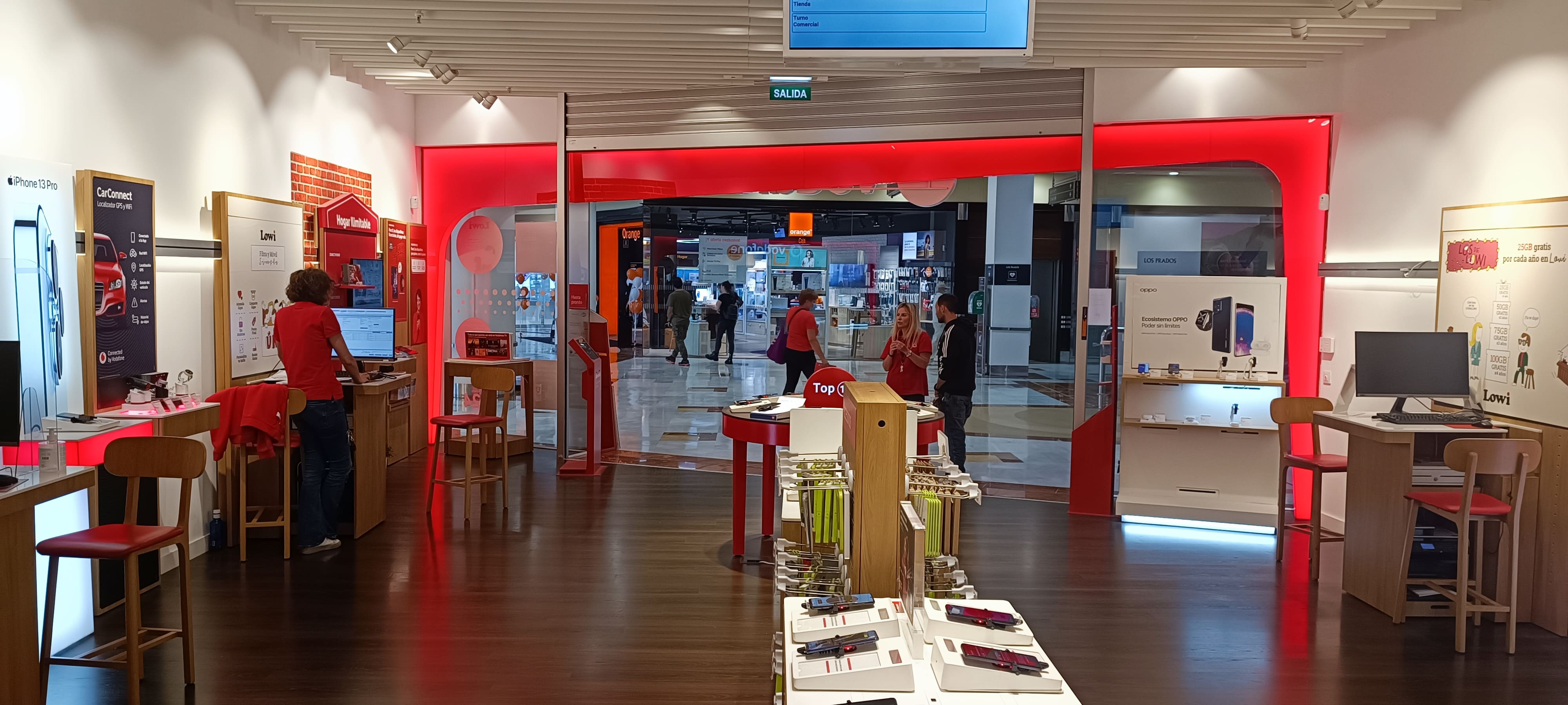 Vodafone Oviedo - CC Los Prados foto