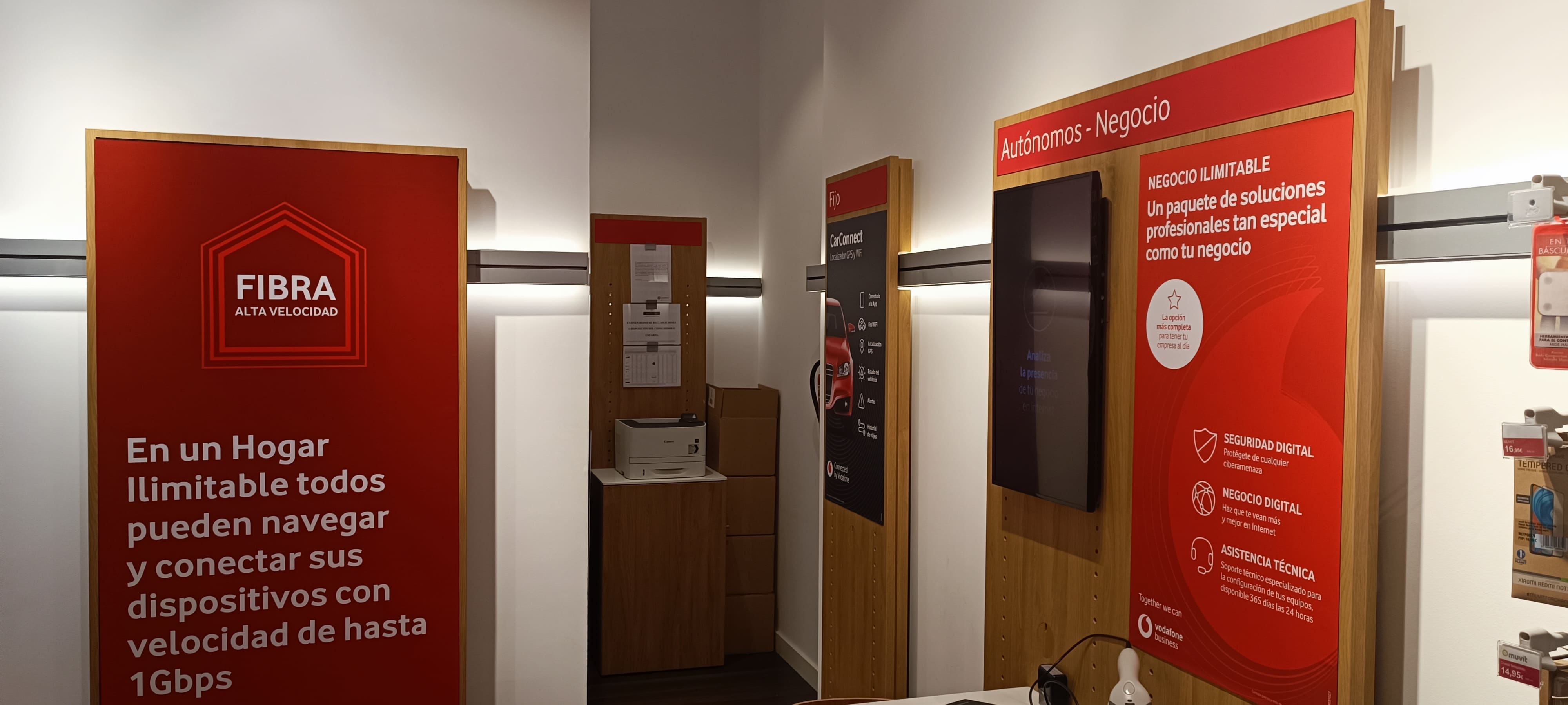 Vodafone Oviedo - CC Los Prados foto