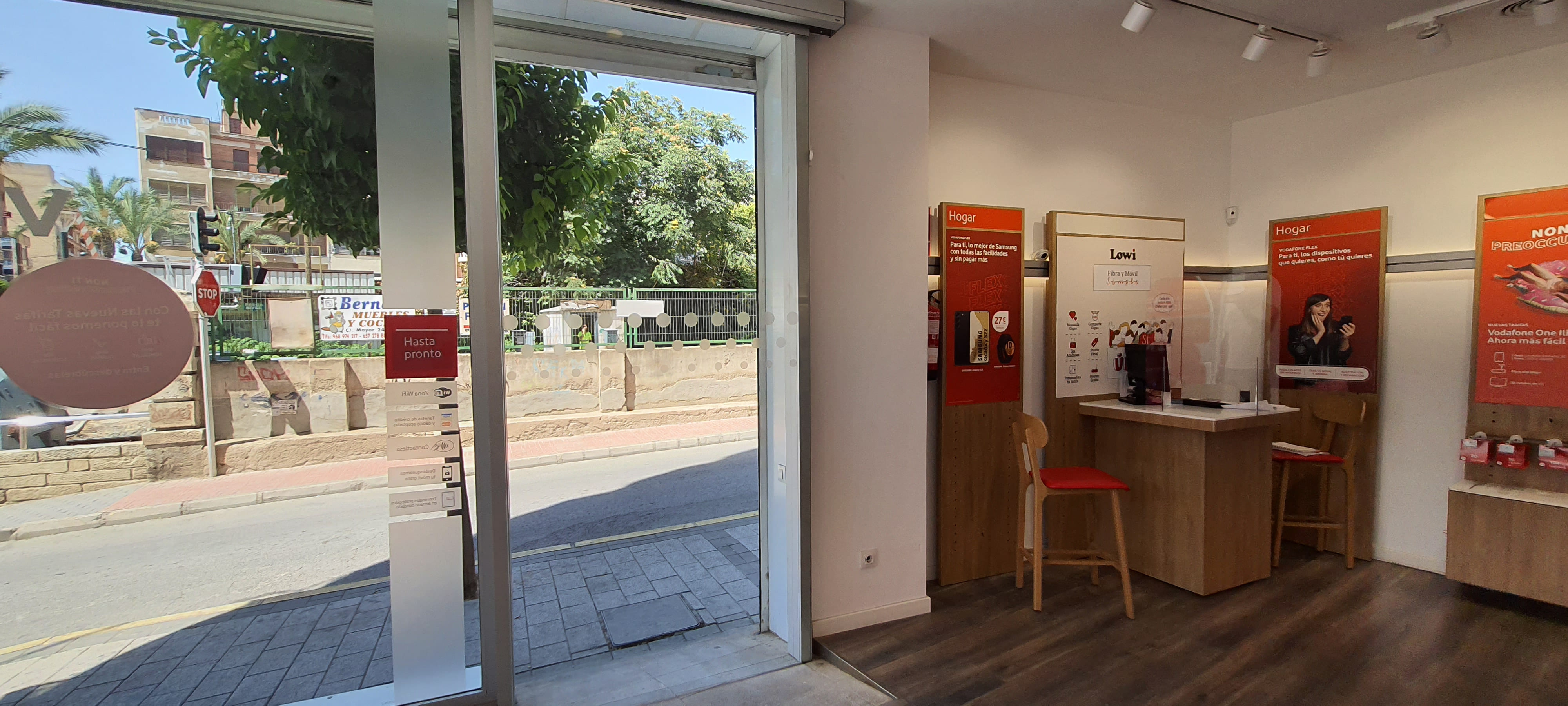 Vodafone Alcantarilla – Calle Mayor 132 foto