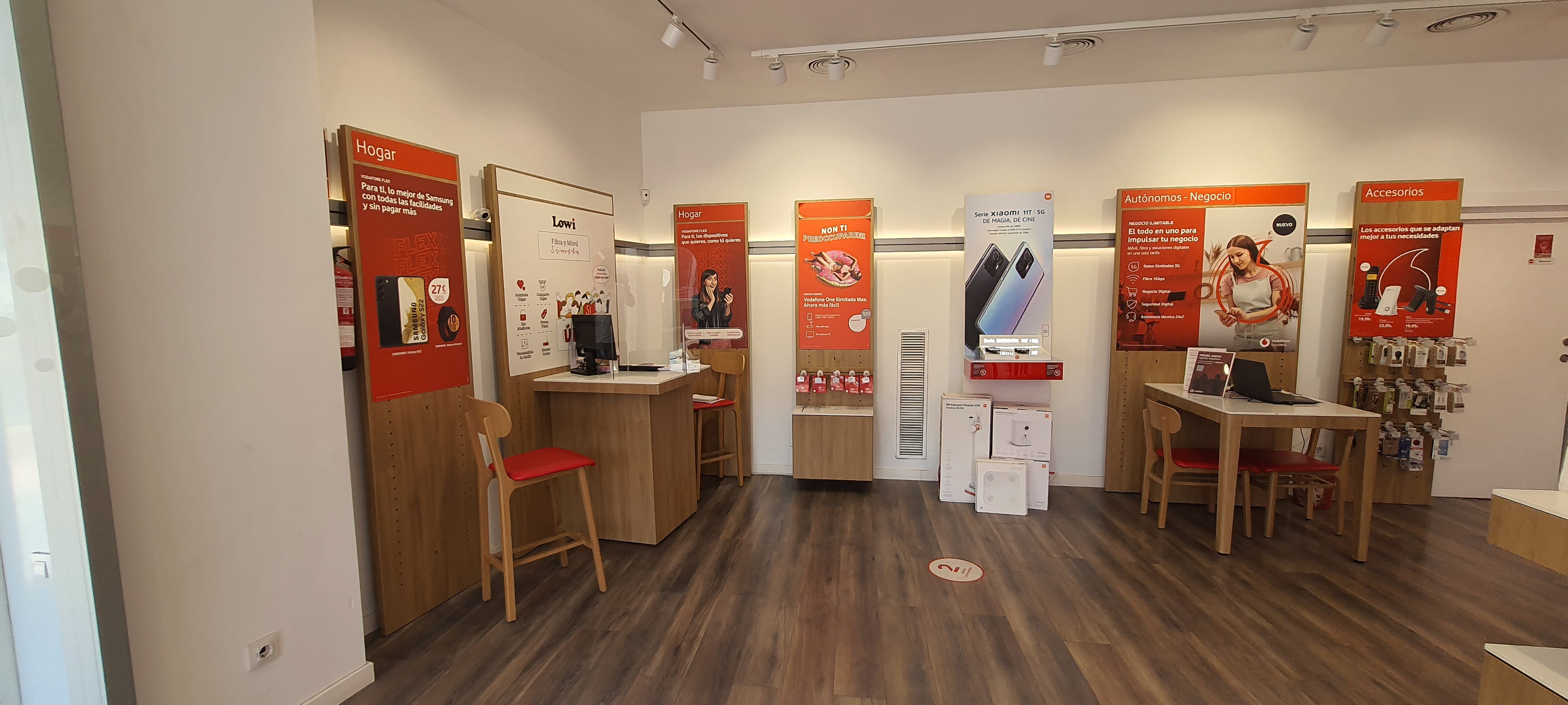 Vodafone Alcantarilla – Calle Mayor 132 foto